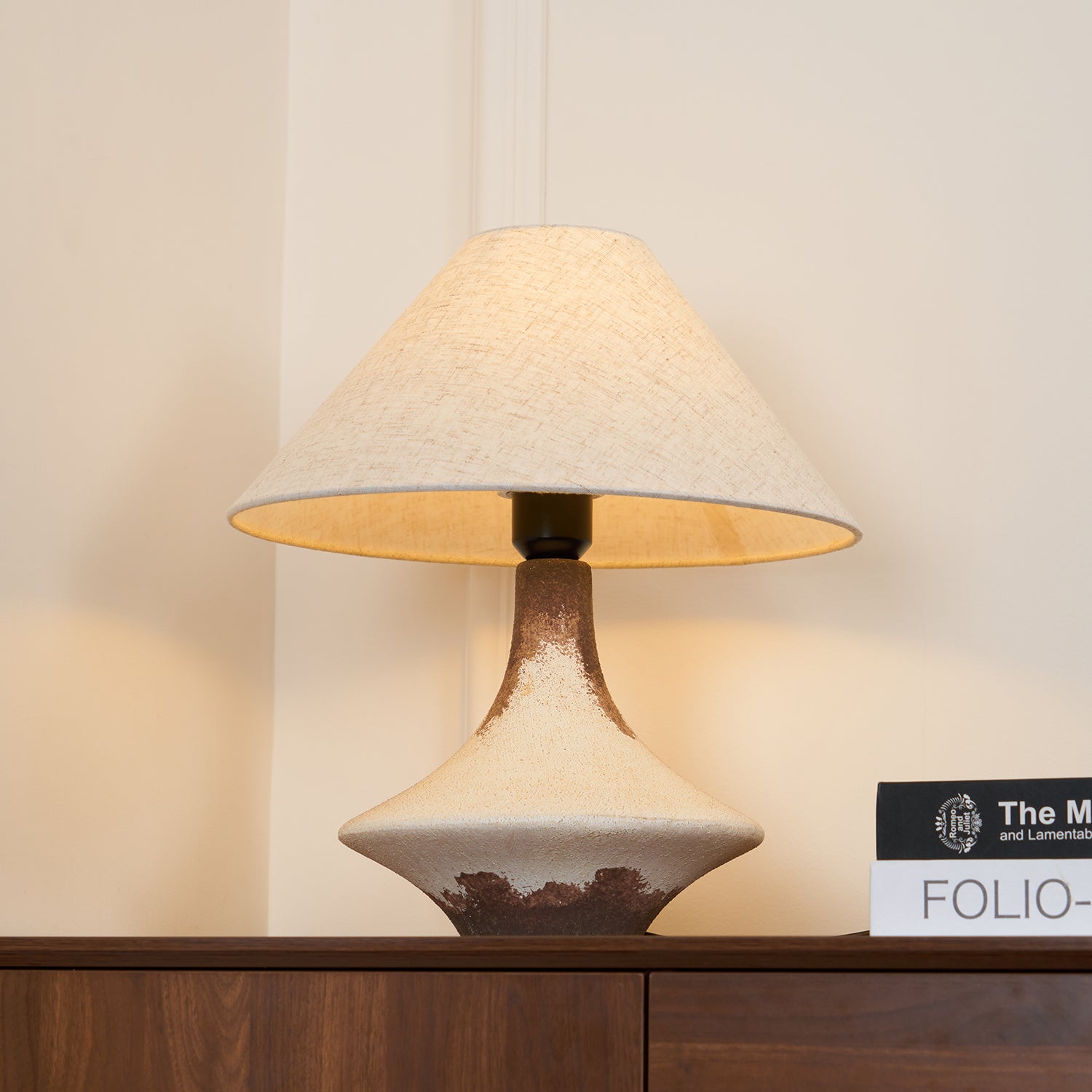 Napa_Valley_Table_Lamp._6