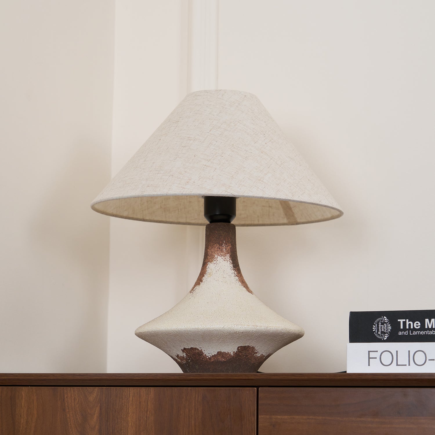 Napa_Valley_Table_Lamp._7