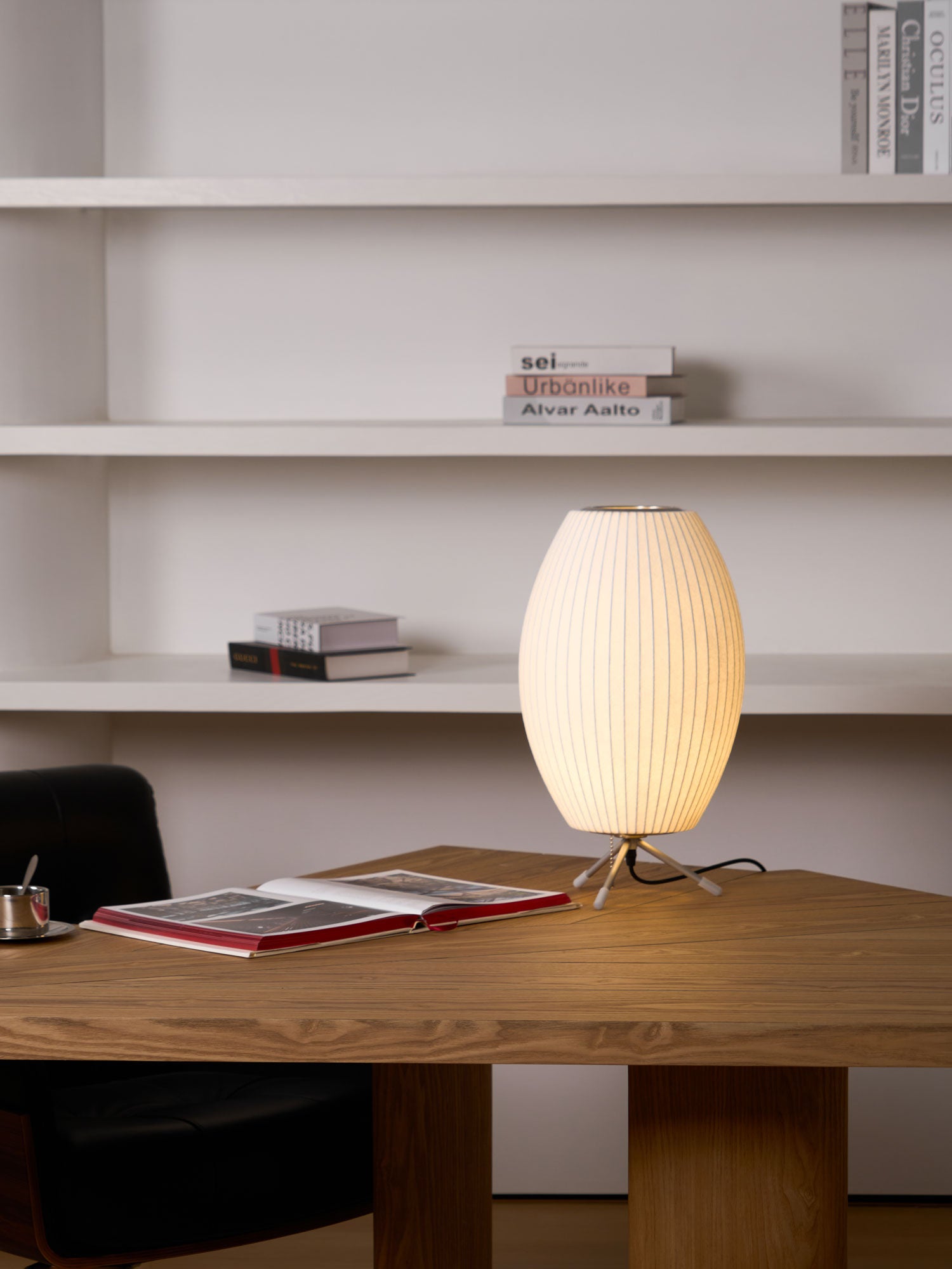 Nelson-Tripod-Table-Lamp-A-_11