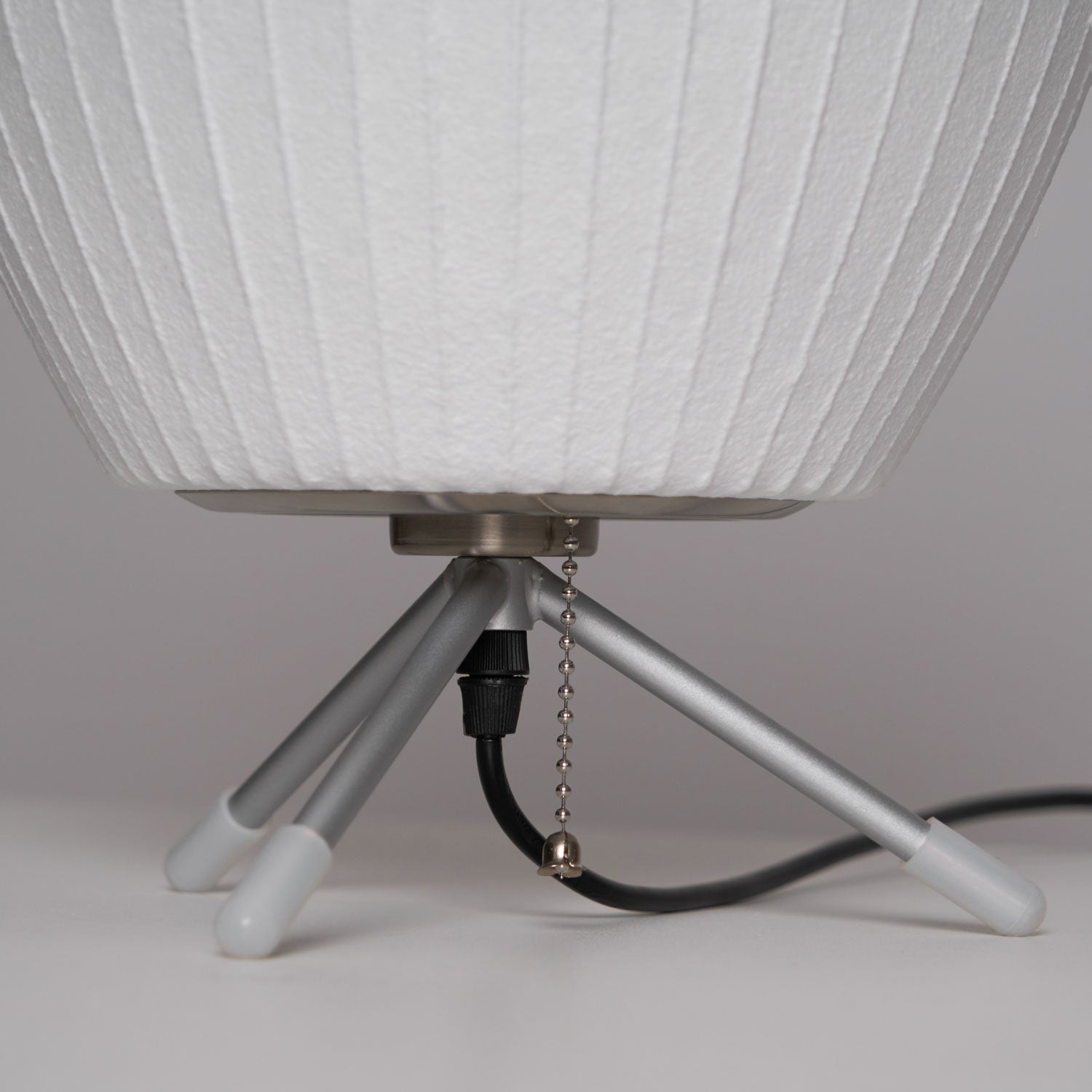 Nelson-Tripod-Table-Lamp-A-_16