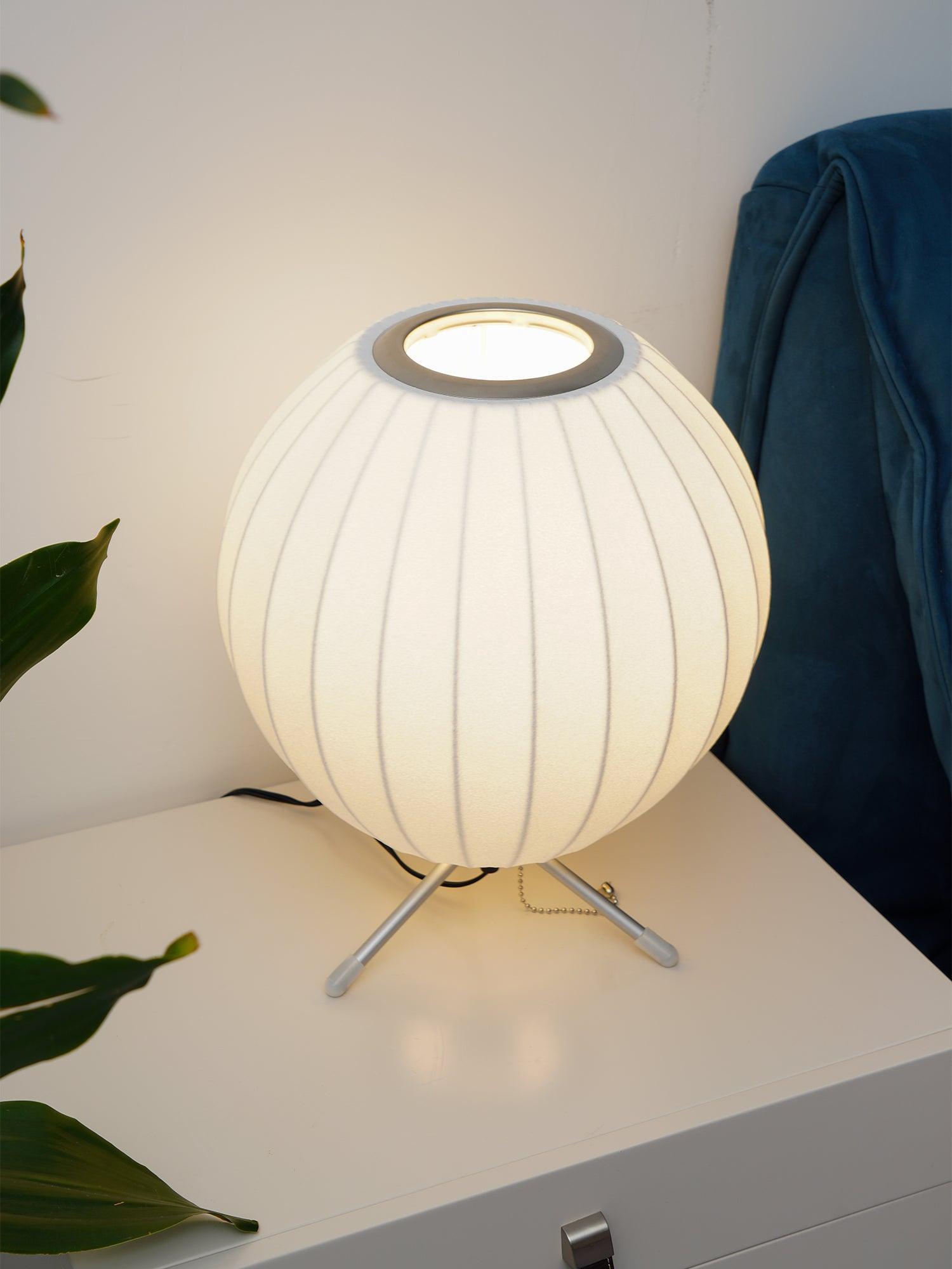 Nelson_Tripod_Table_Lamp_20
