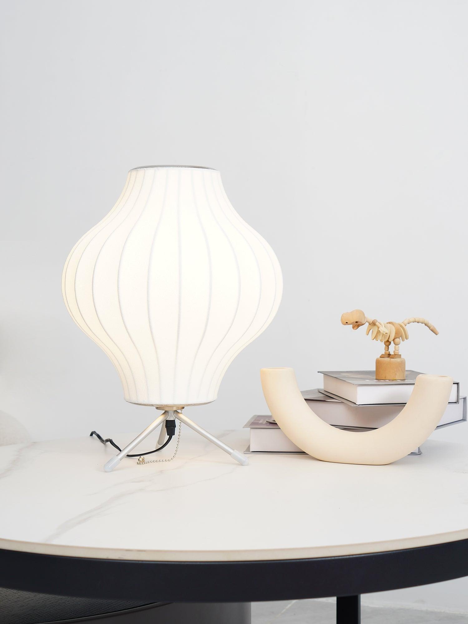 Nelson_Tripod_Table_Lamp_21