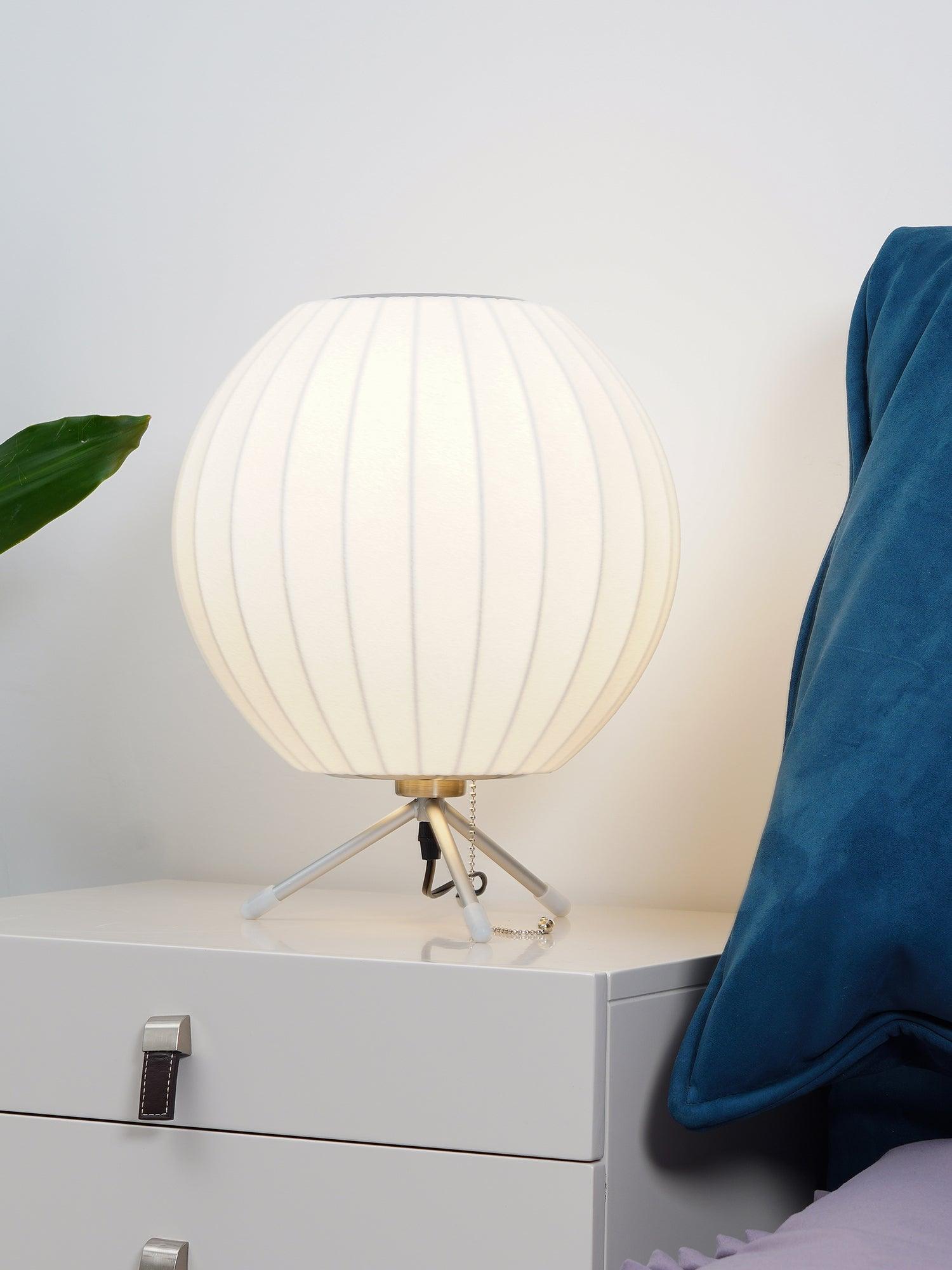 Nelson_Tripod_Table_Lamp_24