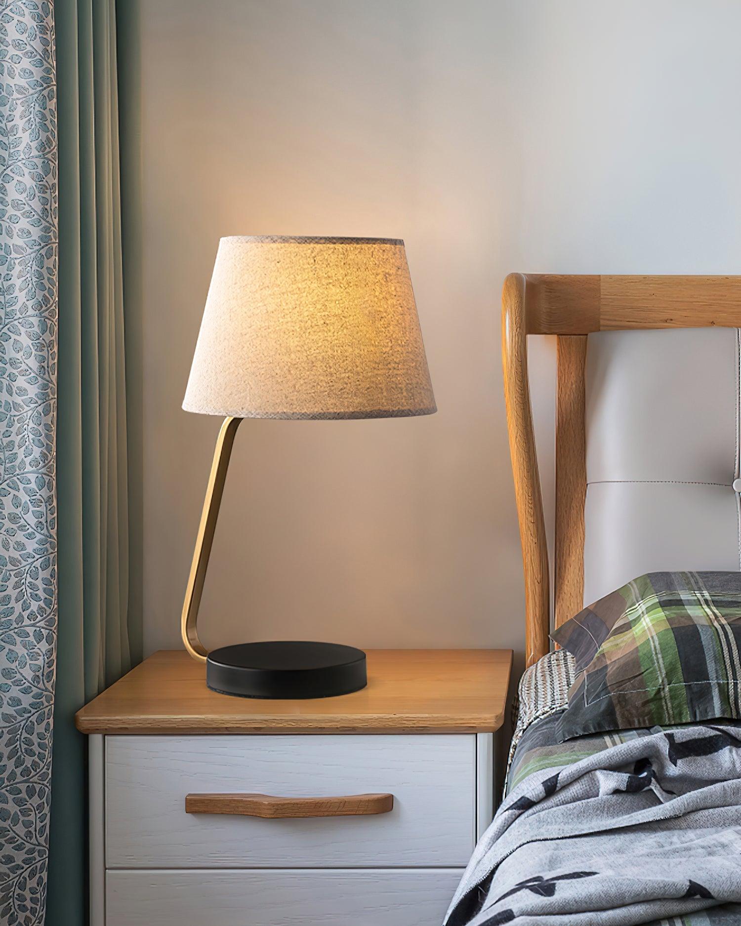 Noir_Arc_Table_Lamp_16