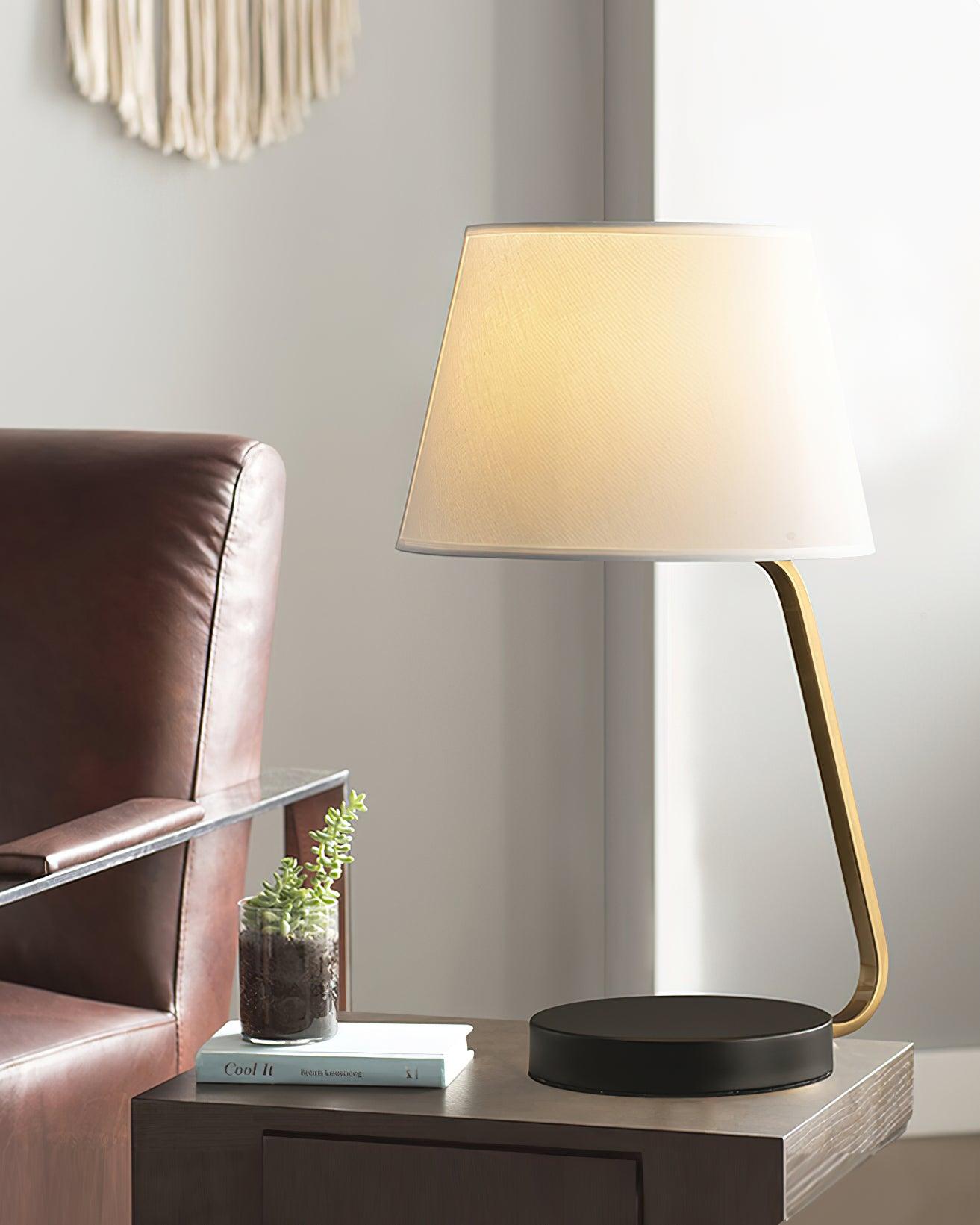 Noir_Arc_Table_Lamp_8