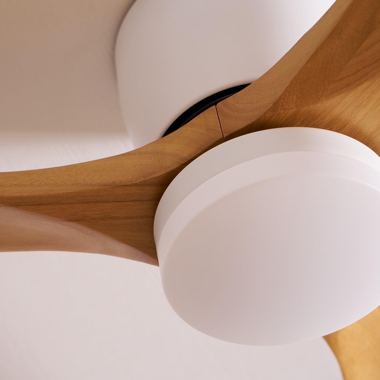 Nordic-Wooden-Ceiling-FanLight_32