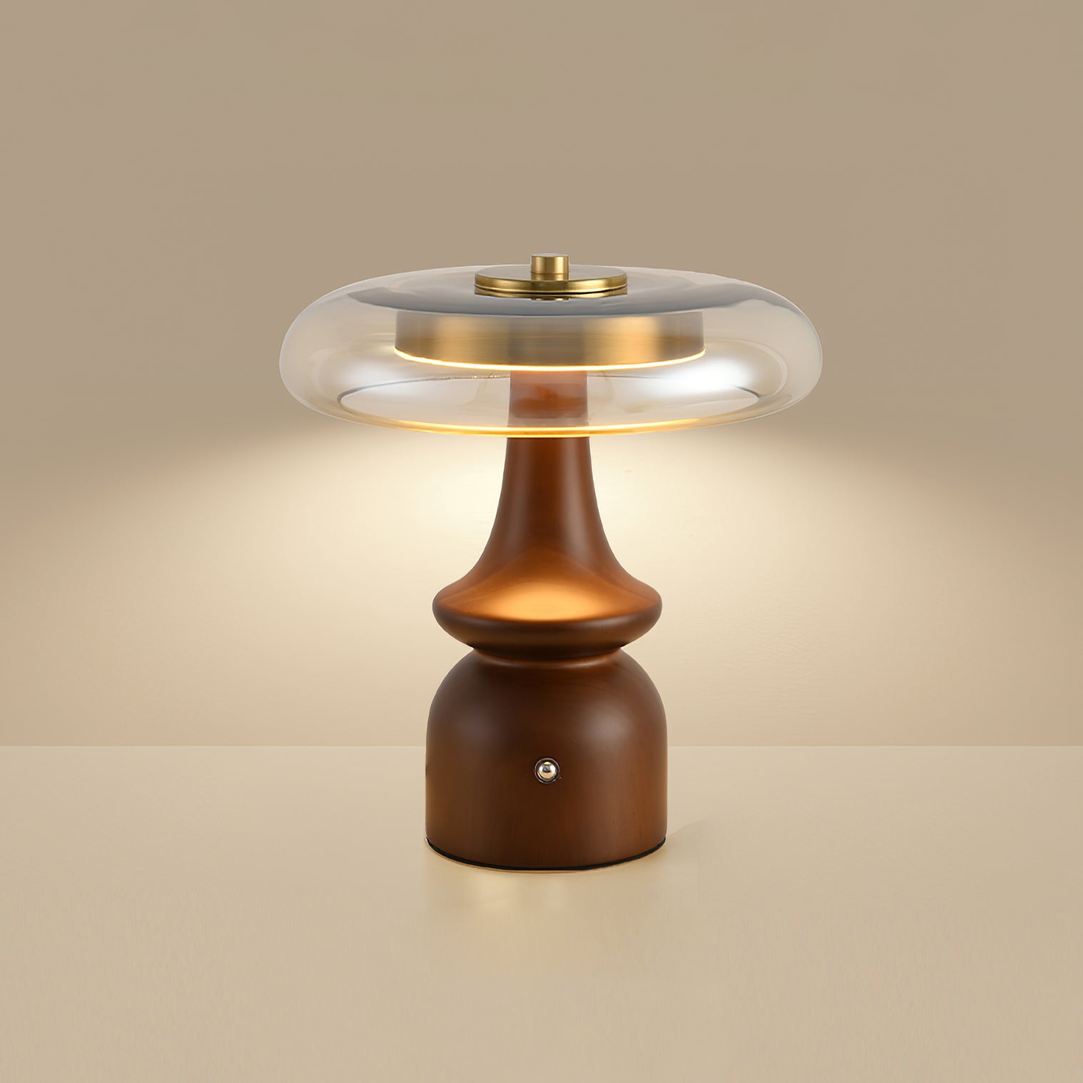 Nova_Table_Lamp_1