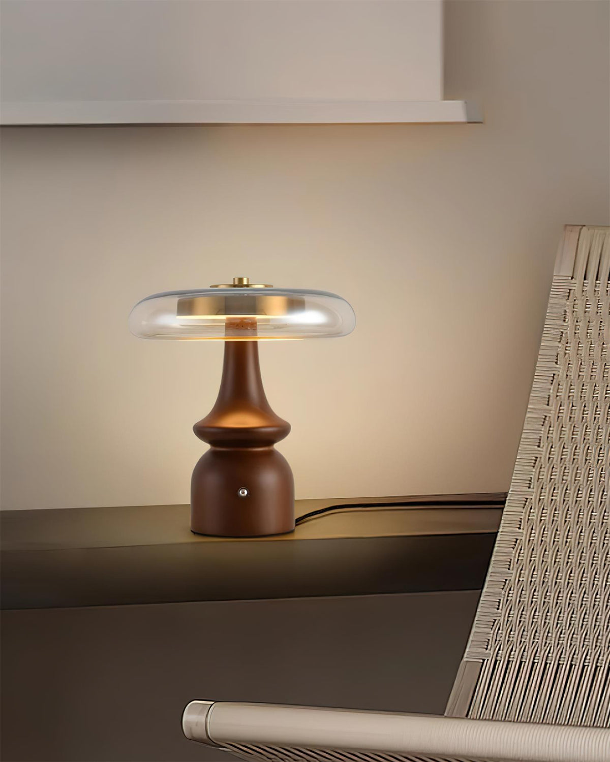 Nova_Table_Lamp_2