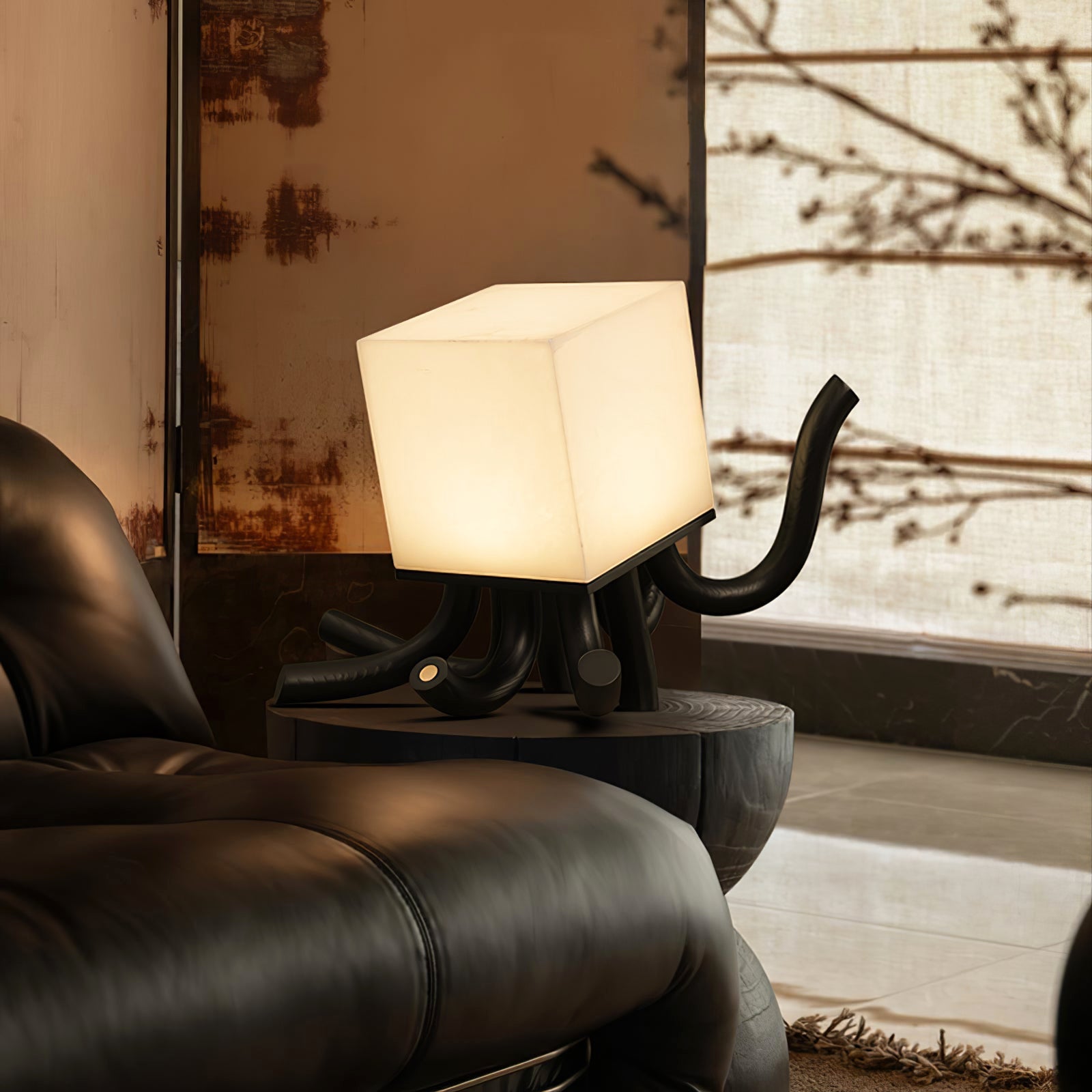 Octavia_Alabaster_Table_Lamp_6
