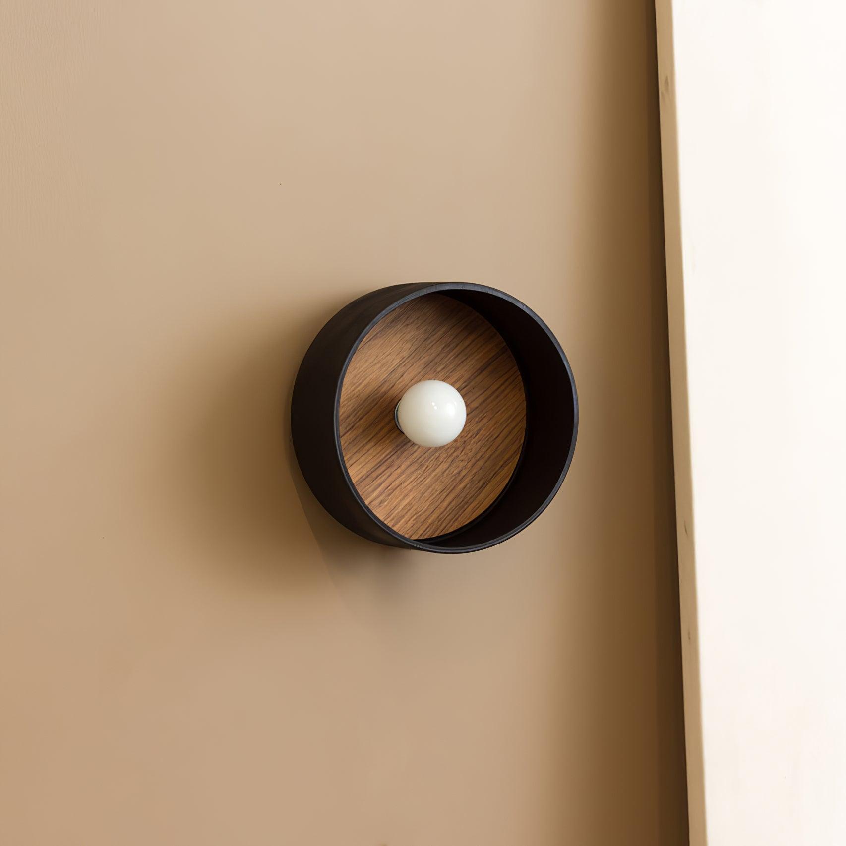Odis_Sconce_13