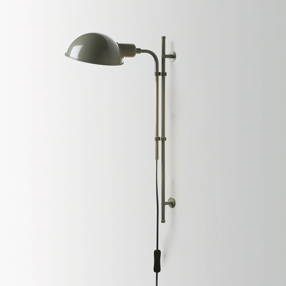 Orbis_Wall_Lamp_16_789db657-ed0e-4d70-b26f-a1e5f12de597