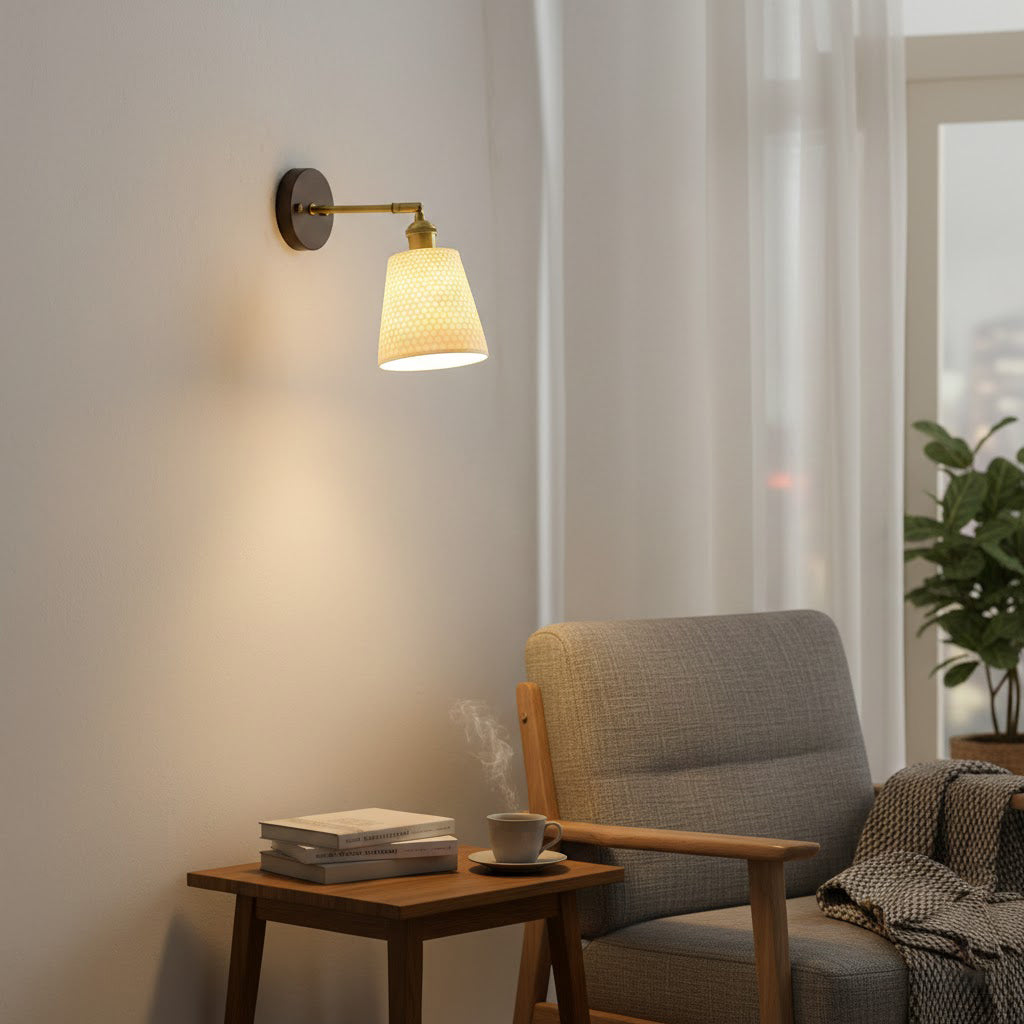 Oriel-Swingley-Wall-Lamp_2