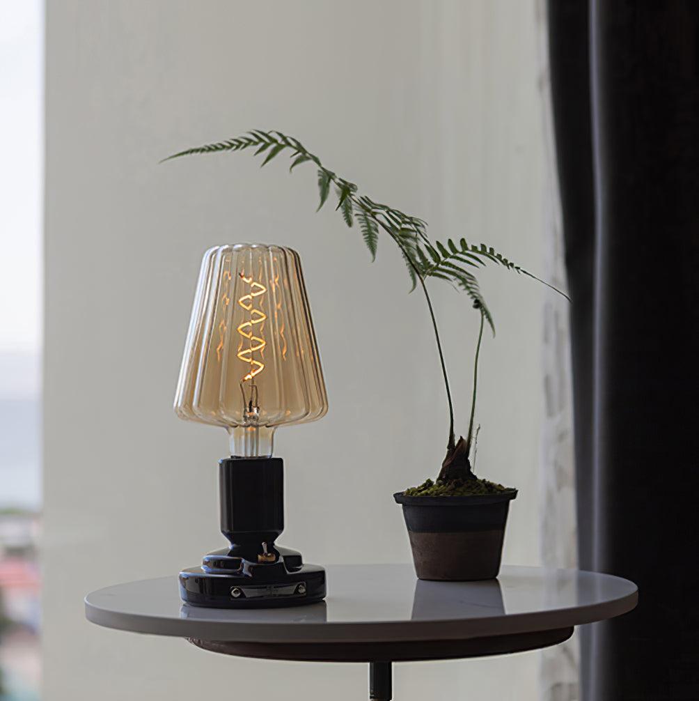 Pastry_Table_Lamp_13