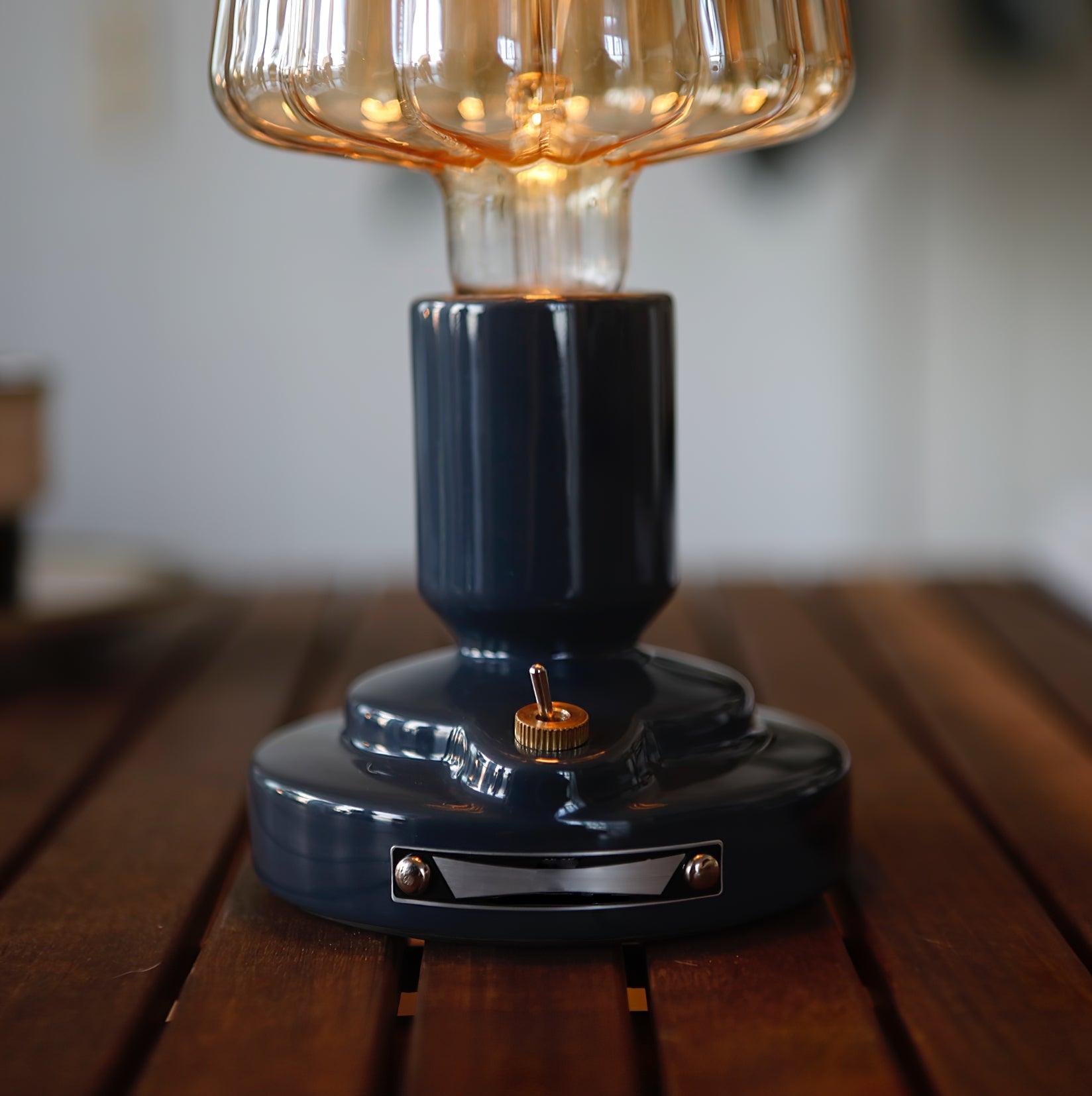 Pastry_Table_Lamp_14