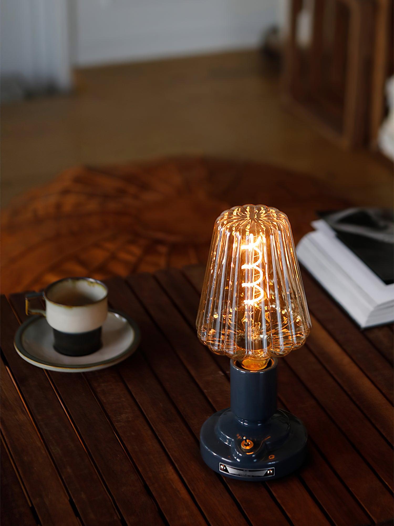 Pastry_Table_Lamp_9