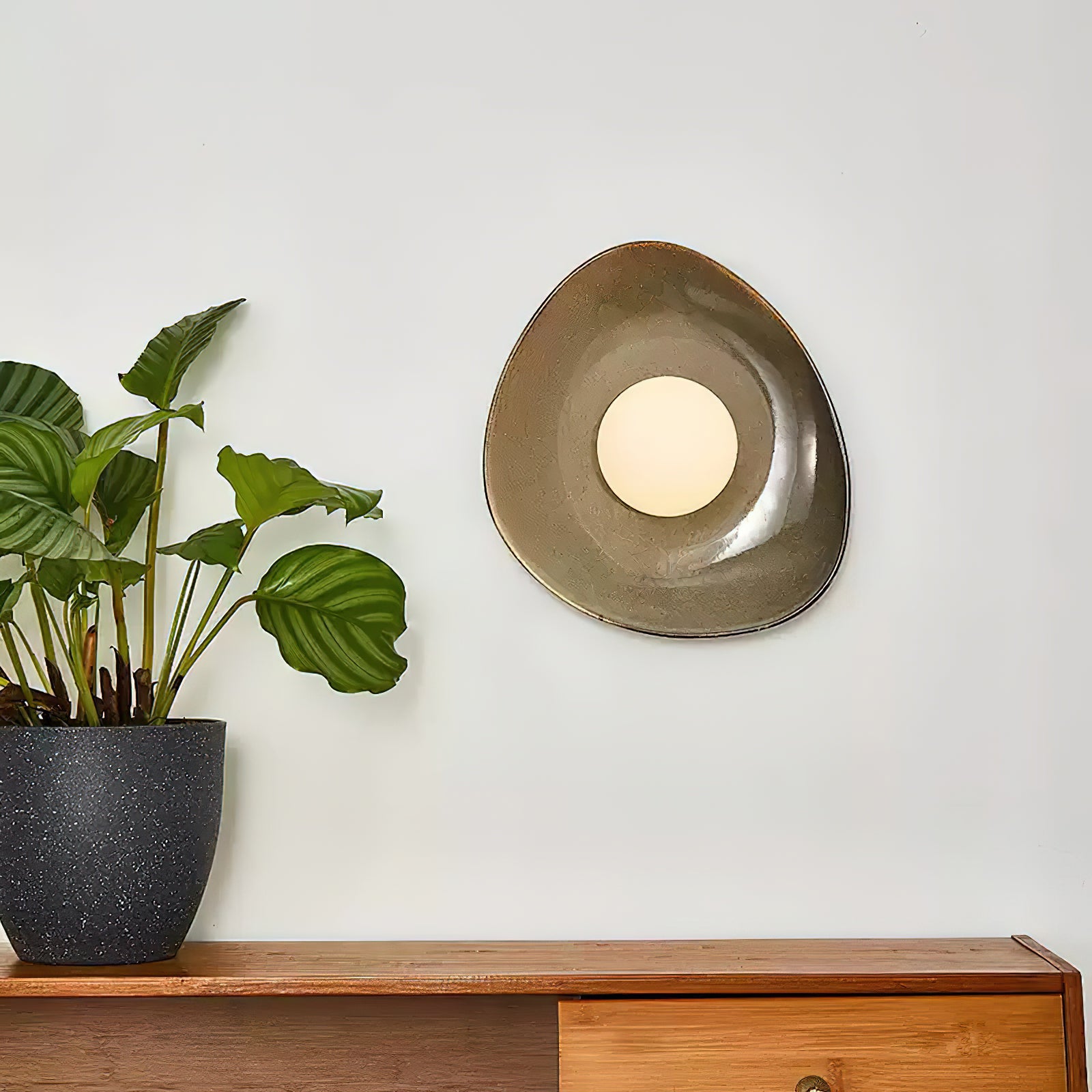 Pebble_Disc_Wall_Light_4