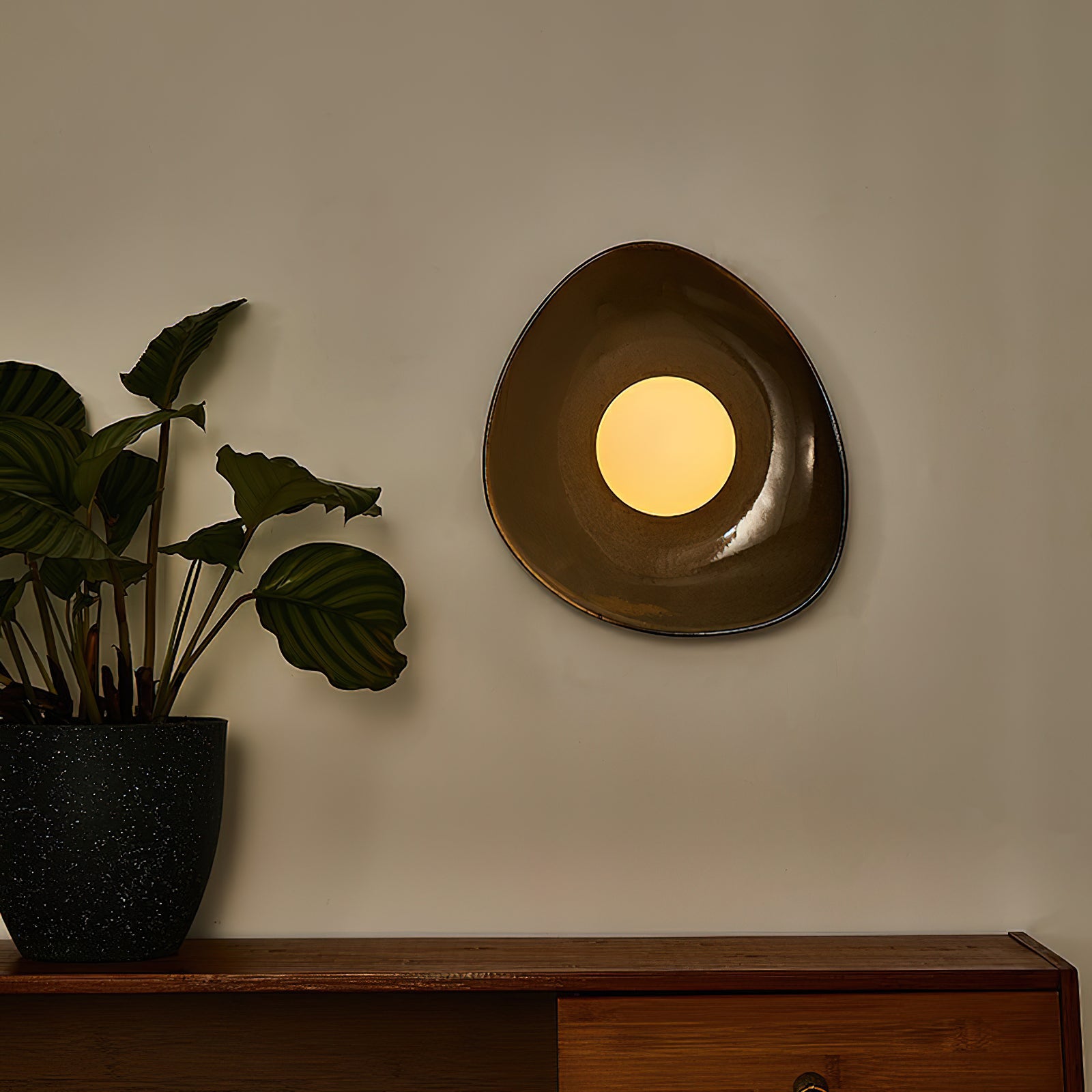 Pebble_Disc_Wall_Light_5