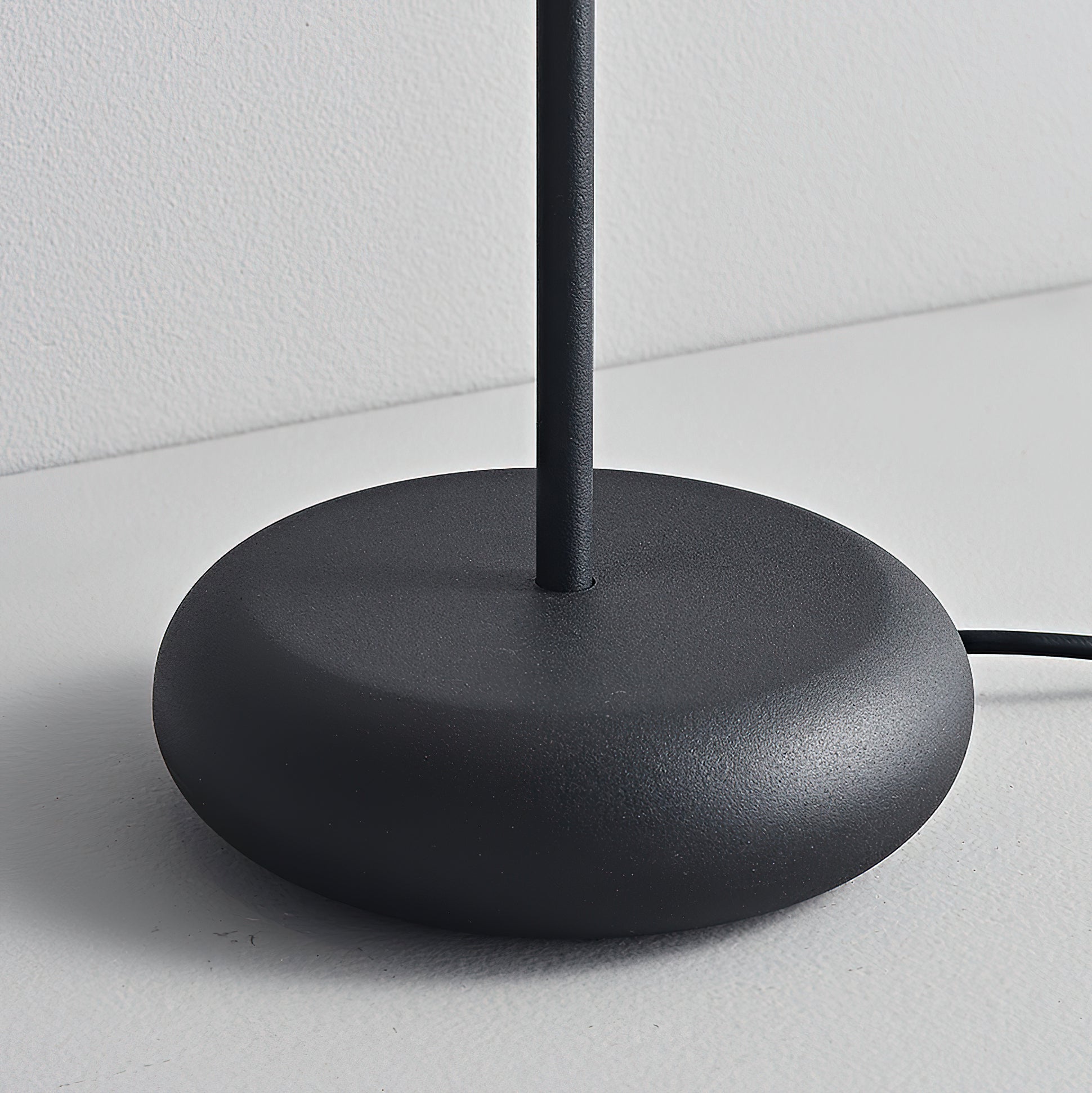 Pin-Floor-Lamp_27