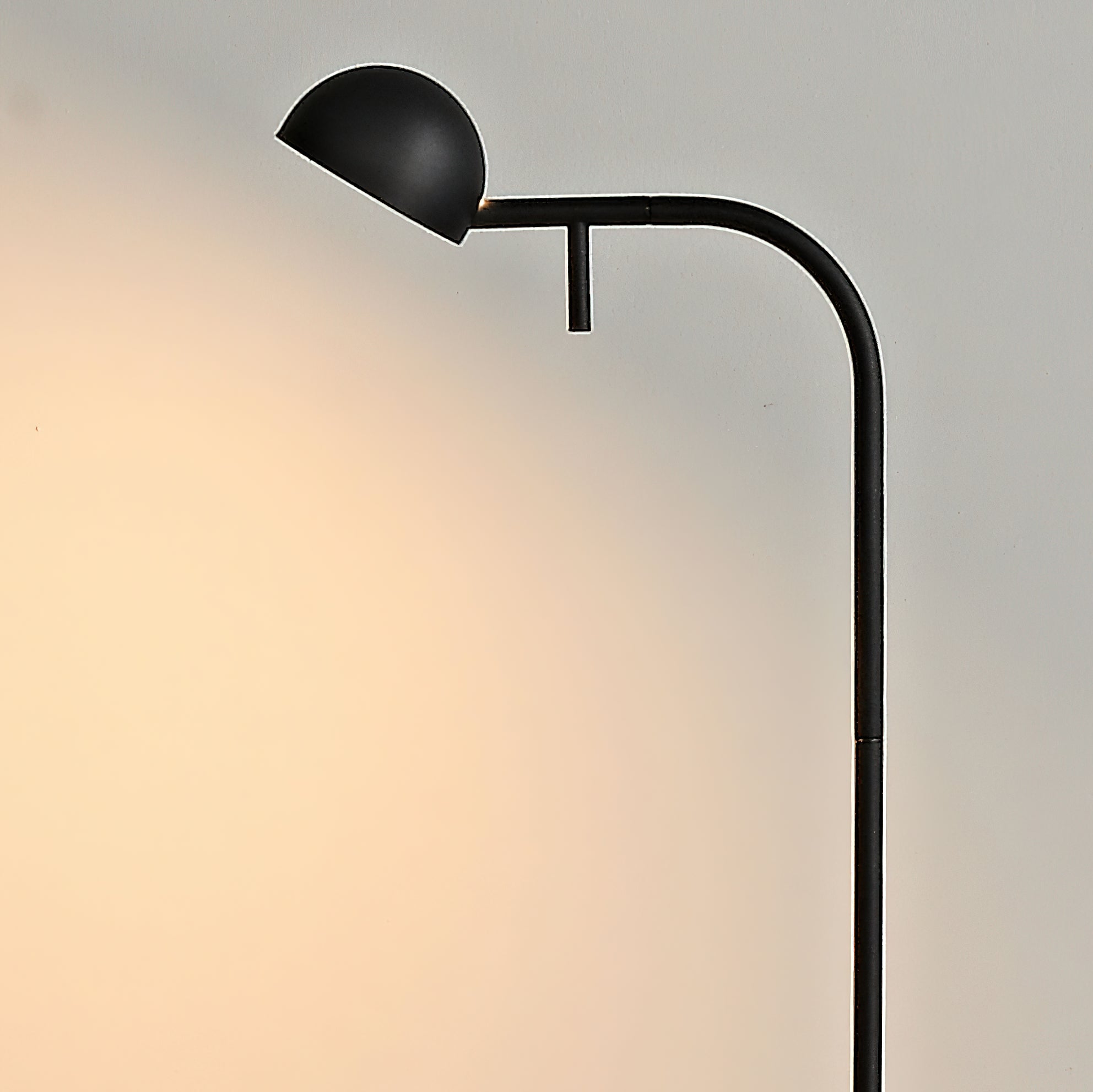 Pin-Table-Lamp_16