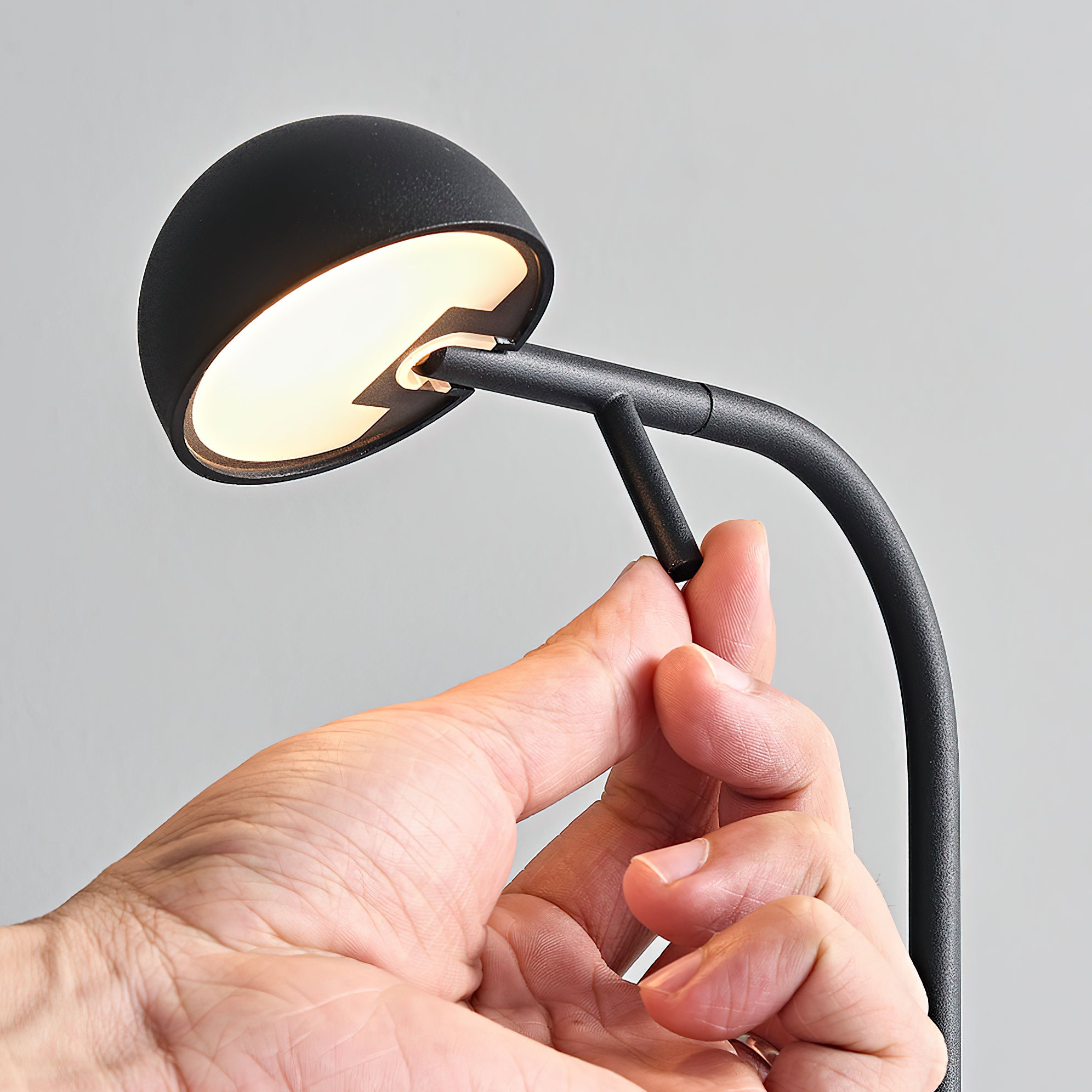 Pin-Table-Lamp_17