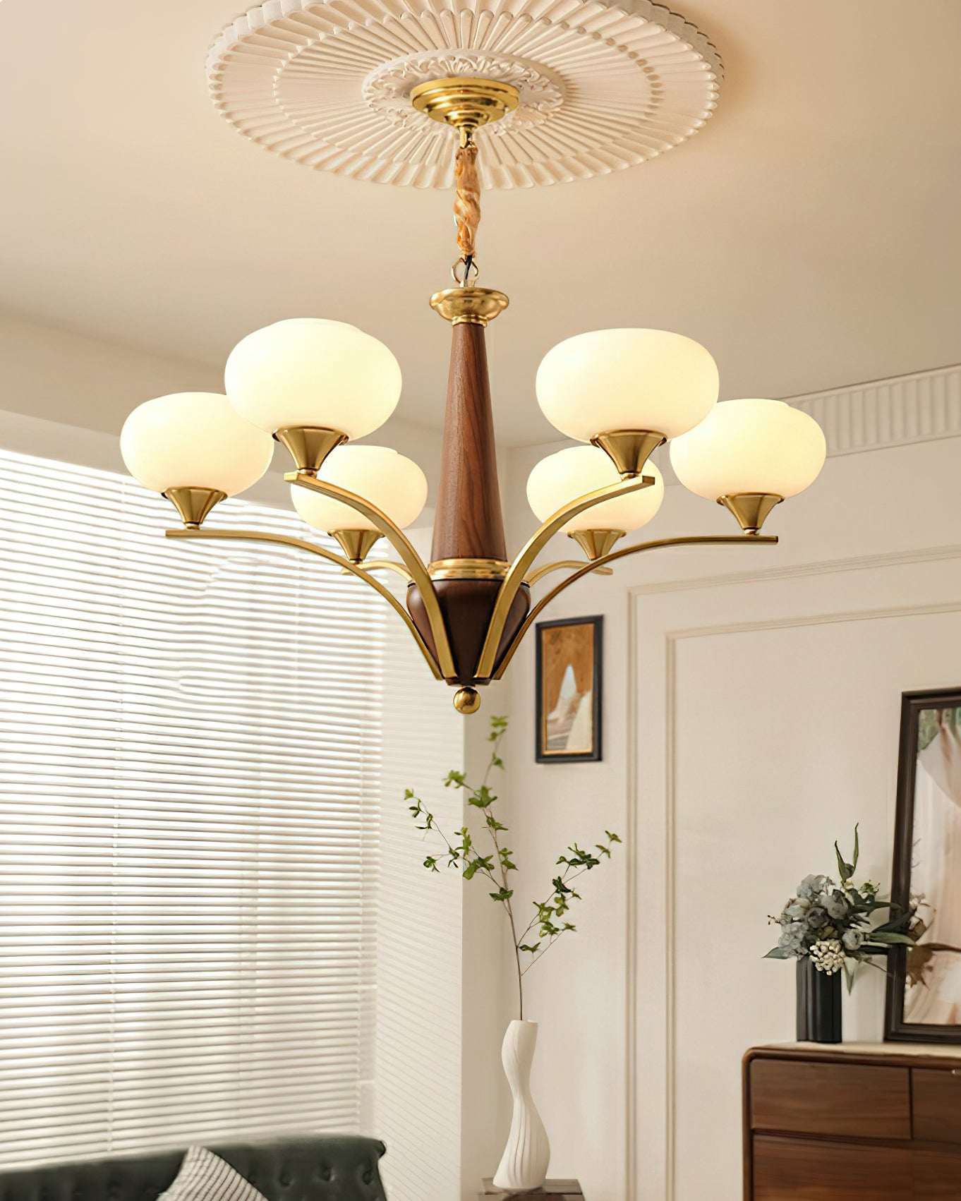 Pointed_Chandelier_7