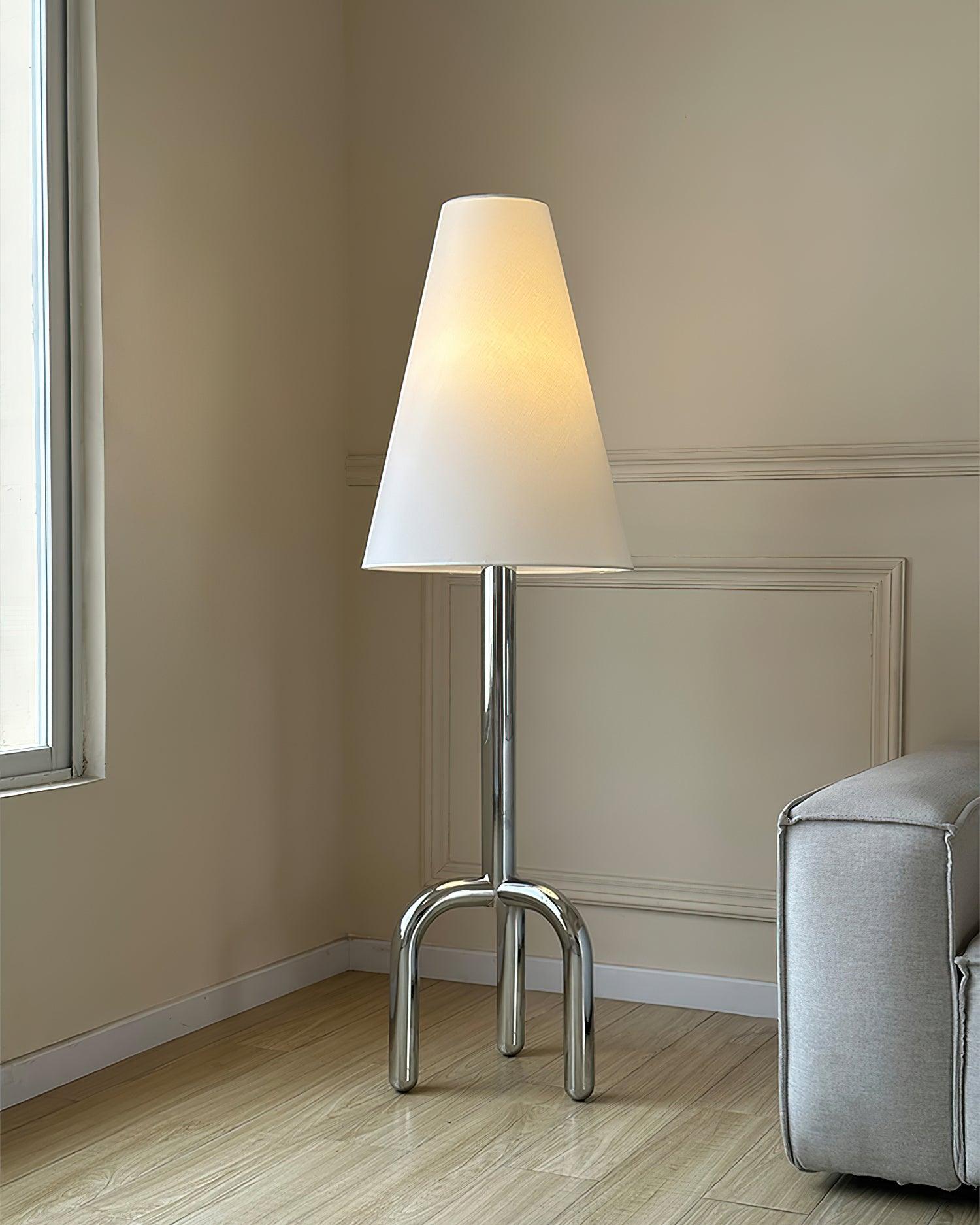 Pompidou_Floor_Lamp_3