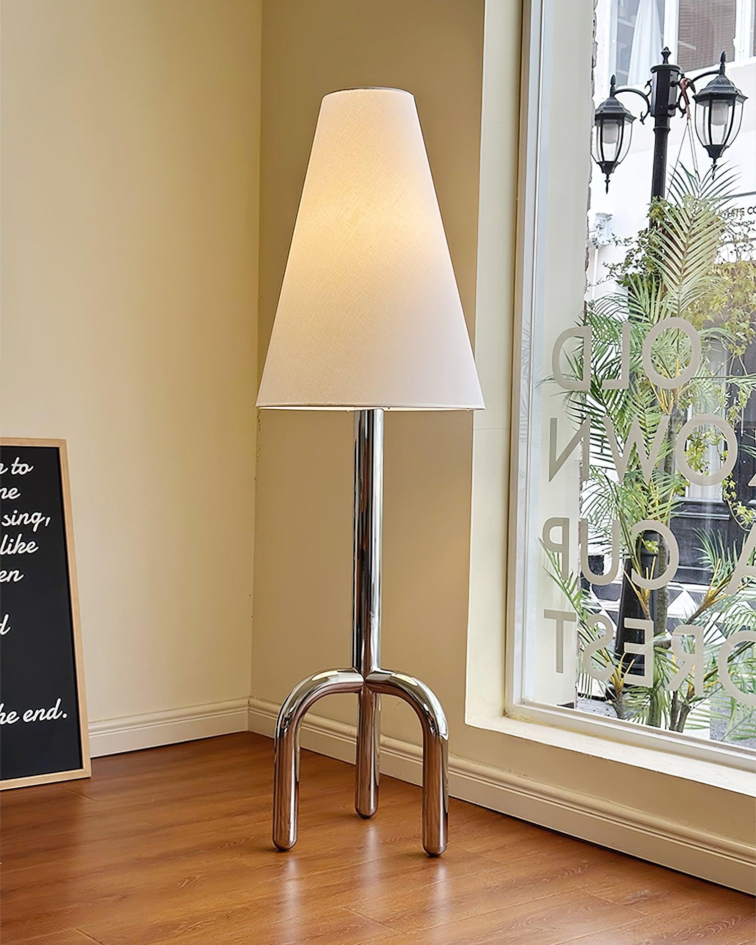 Pompidou_Floor_Lamp_6