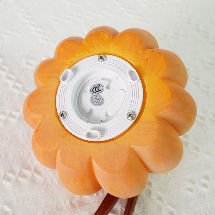 Portable_Pumpkin_Table_Lamp_32