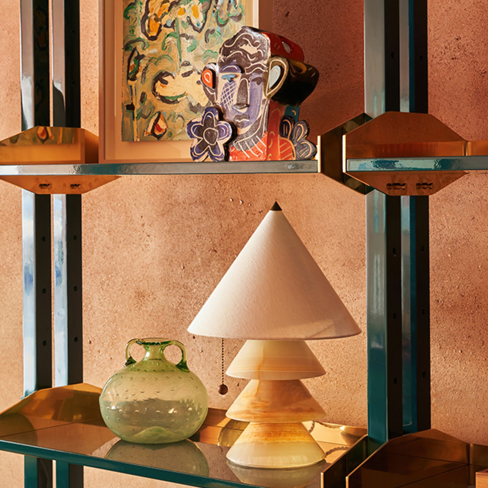 Pyramid_Glow_Table_Lamp_8_f726b7dc-3a25-4d3f-8a99-f8bb37794189
