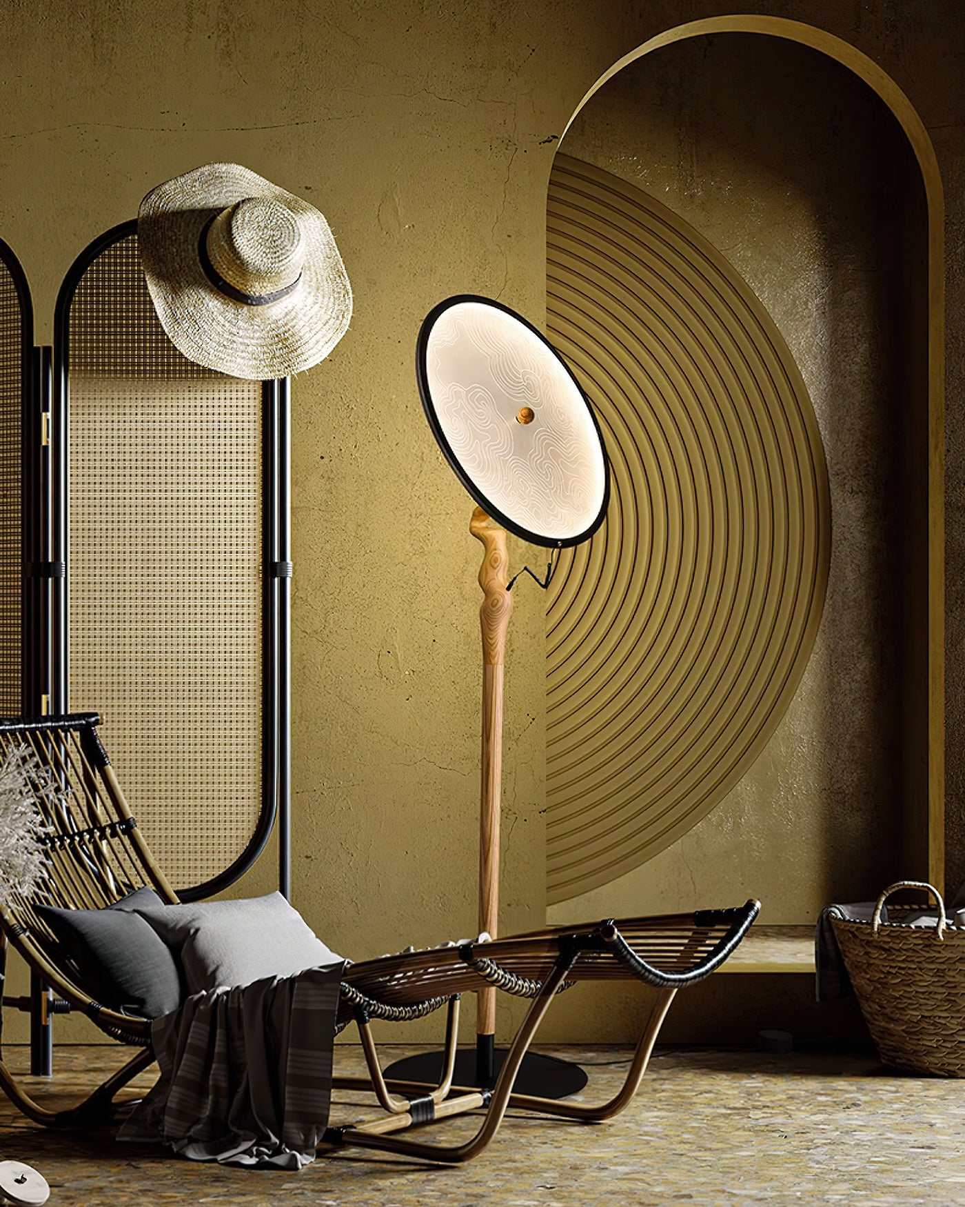 Radar_Transmitter_Floor_Lamp_3