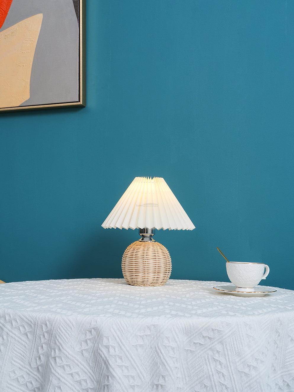 Rattan_Pleated_Table_lamp_10