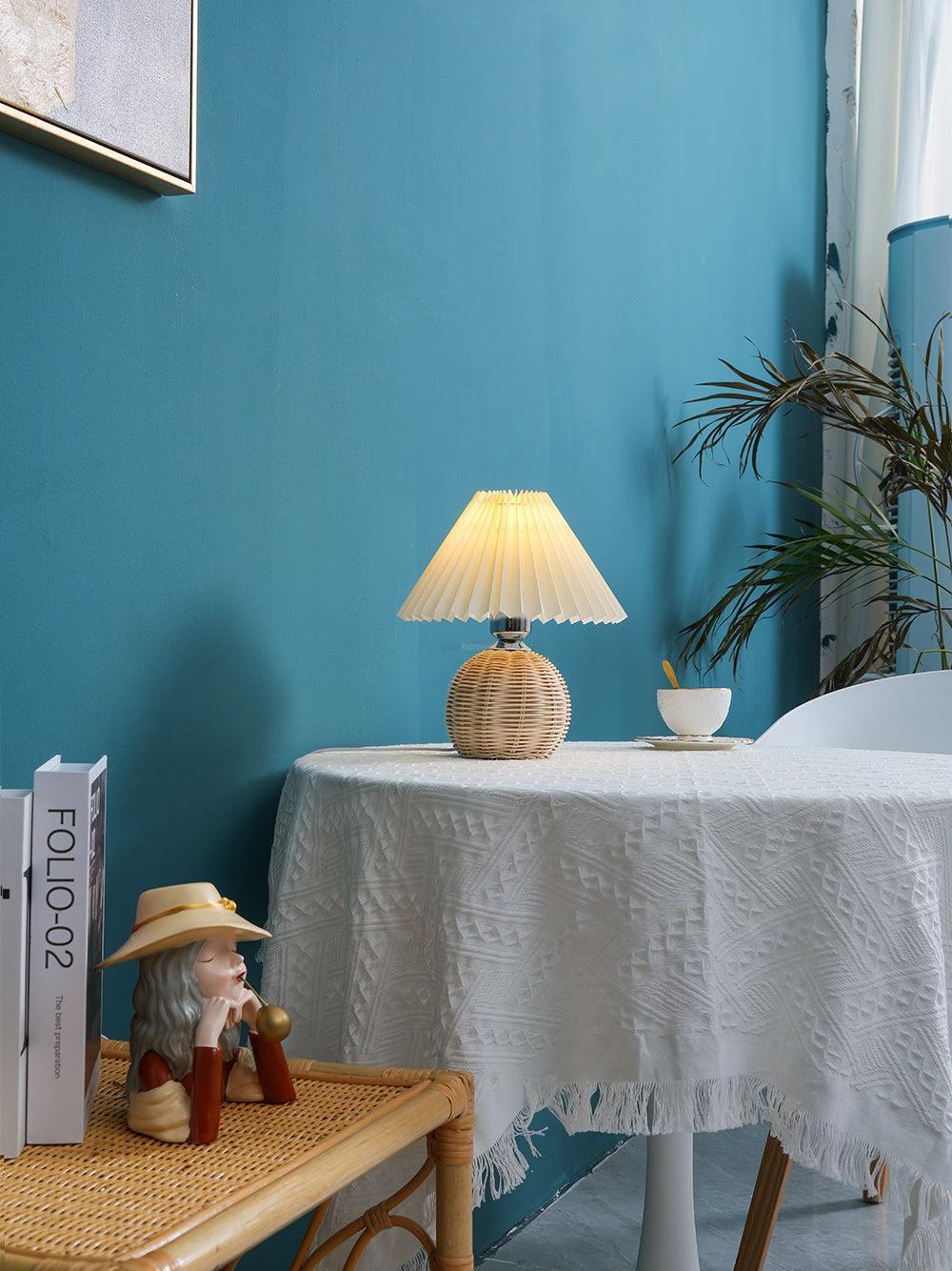 Rattan_Pleated_Table_lamp_9