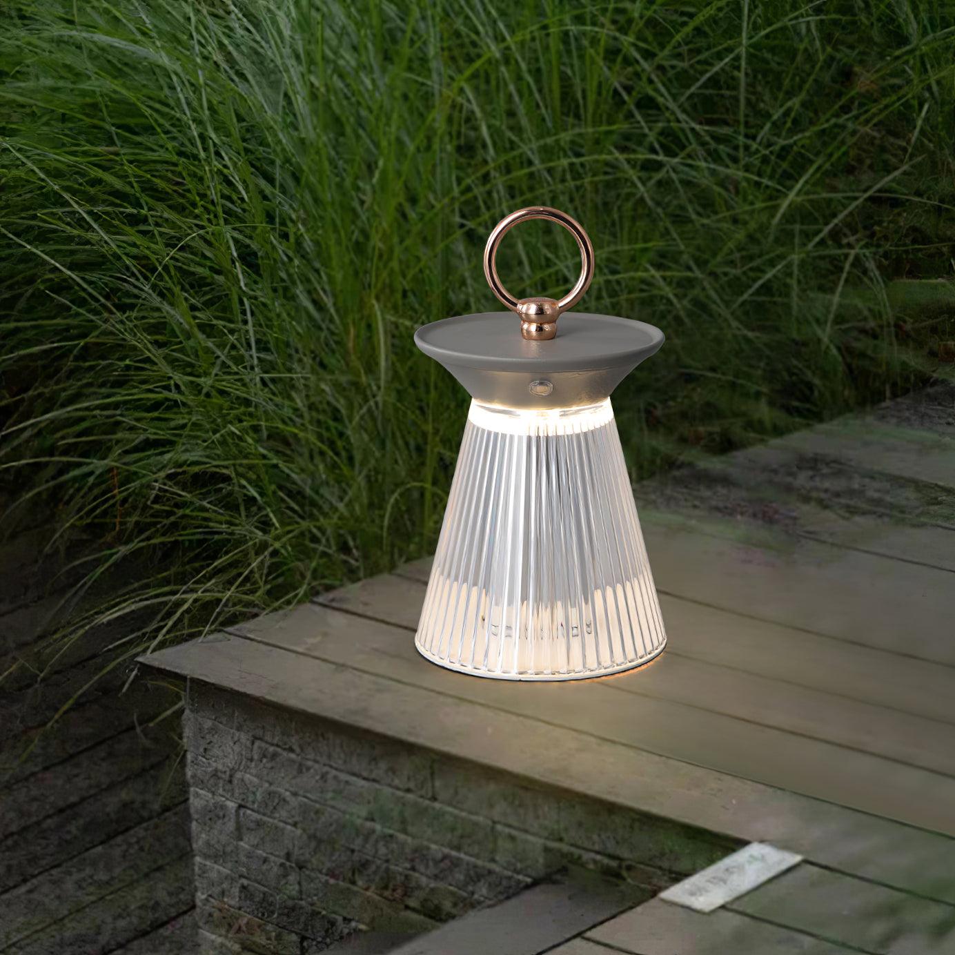Ribbed_Table_Lamp_4