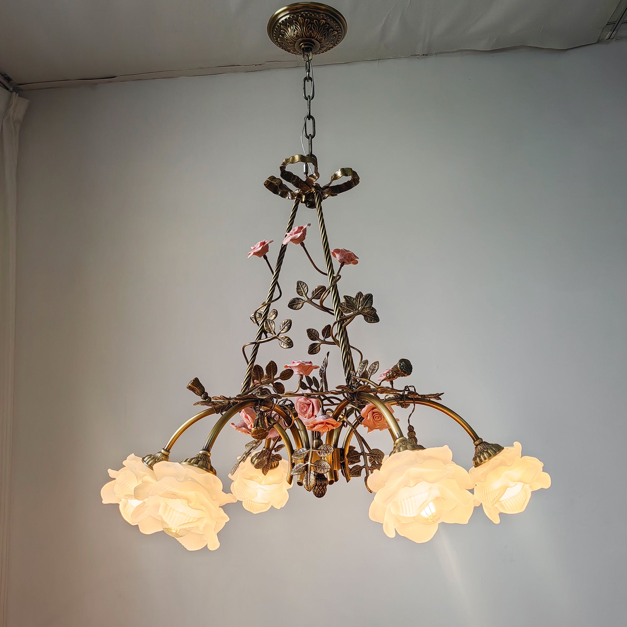 Rosalind_Flowers_Chandelier_15