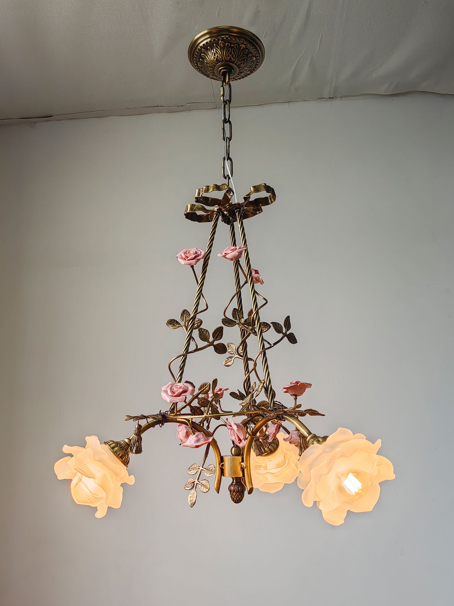 Rosalind_Flowers_Chandelier_17