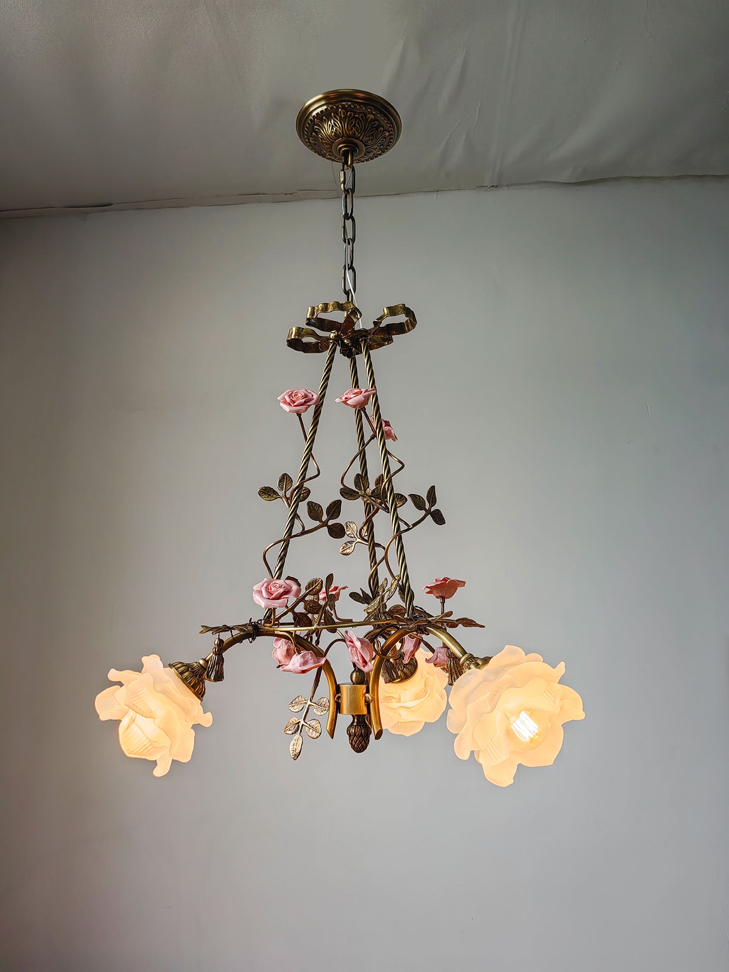 Rosalind_Flowers_Chandelier_18