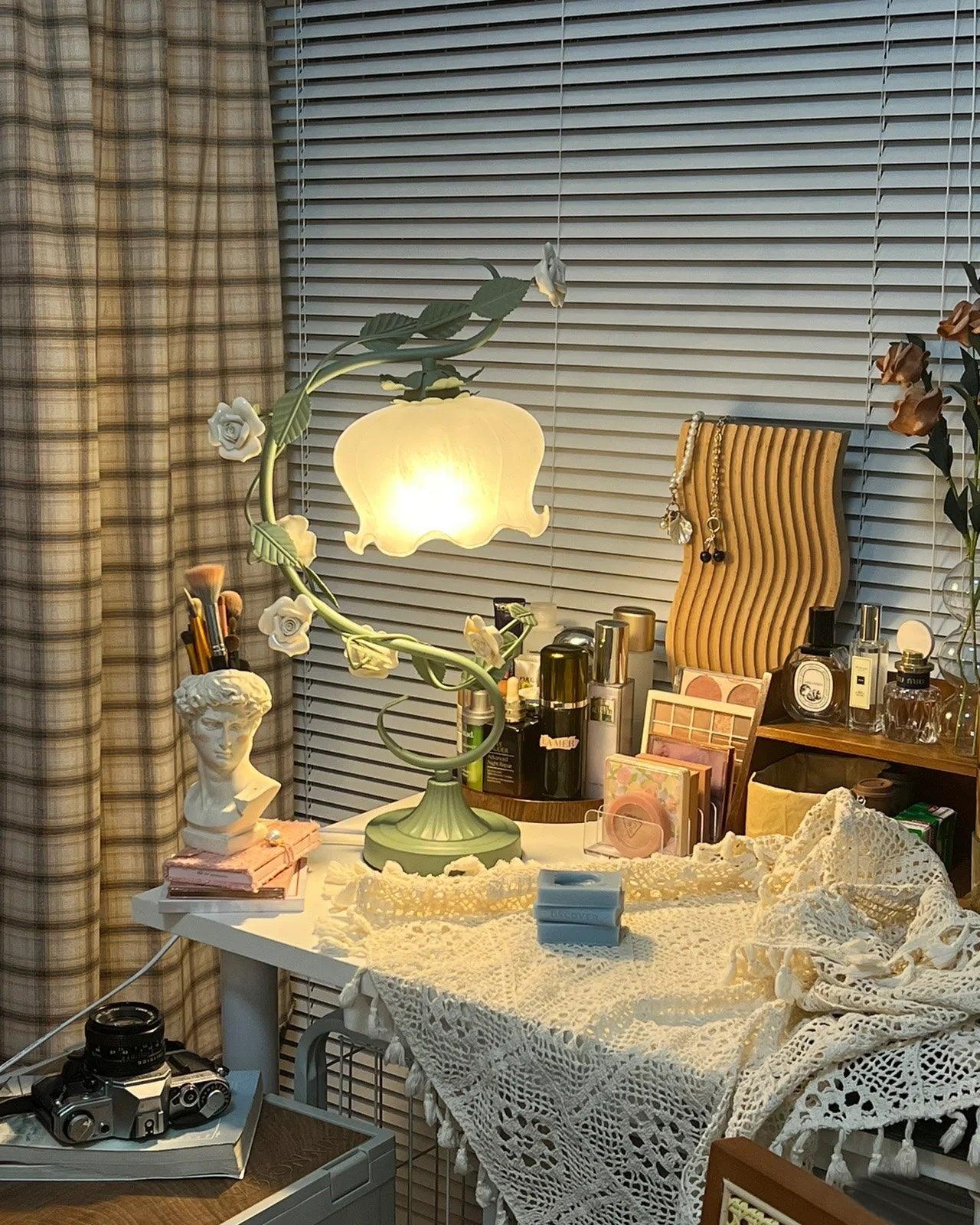Rose_Glass_Gooseneck_Table_Lamp_15