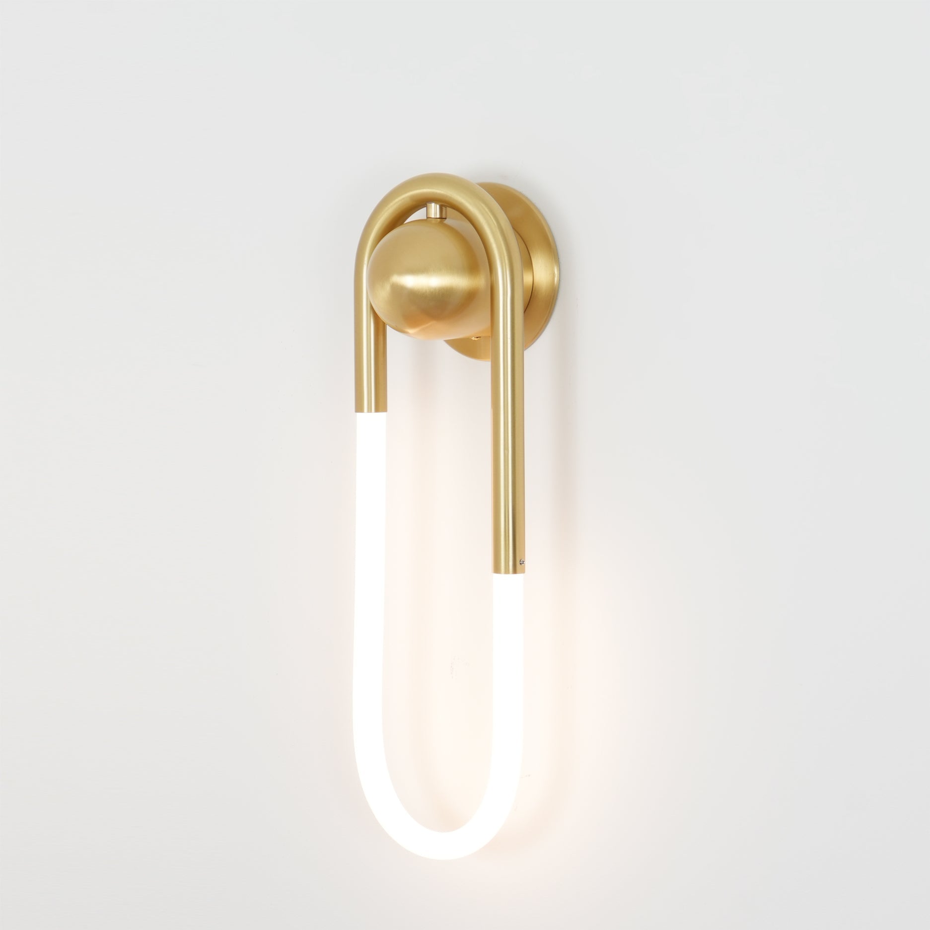 Rudi-Loop-Wall-Lamp_34