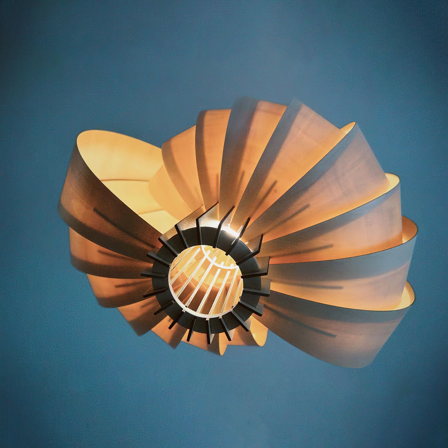 Saturn_Ring_Pendant_Light_12