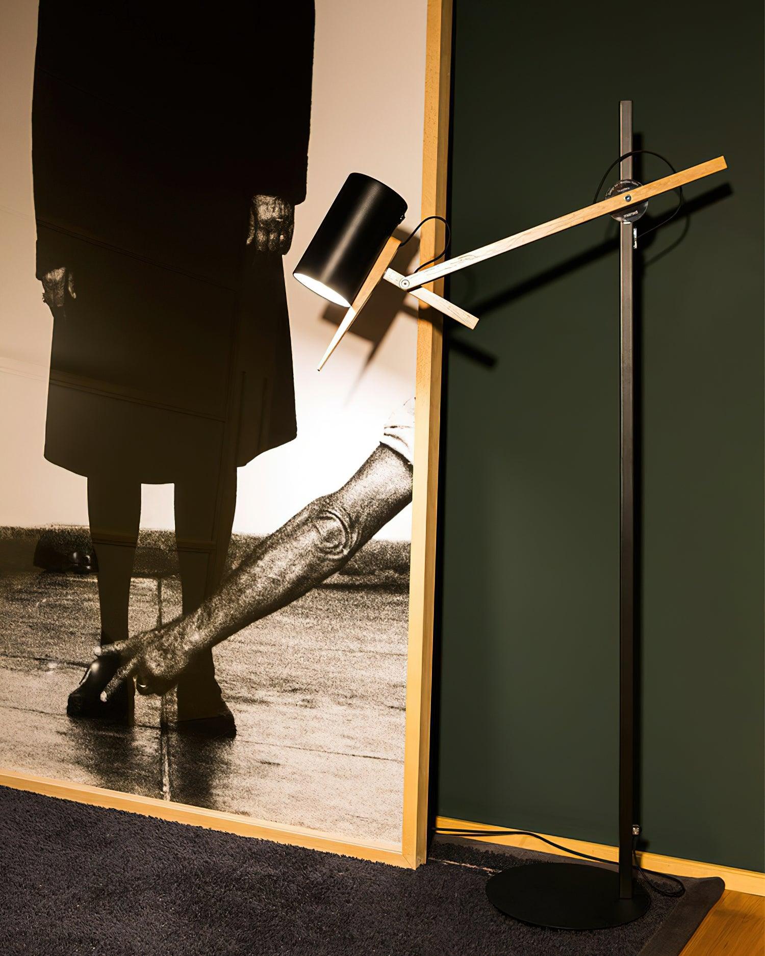 Scantling_Floor_Lamp_4