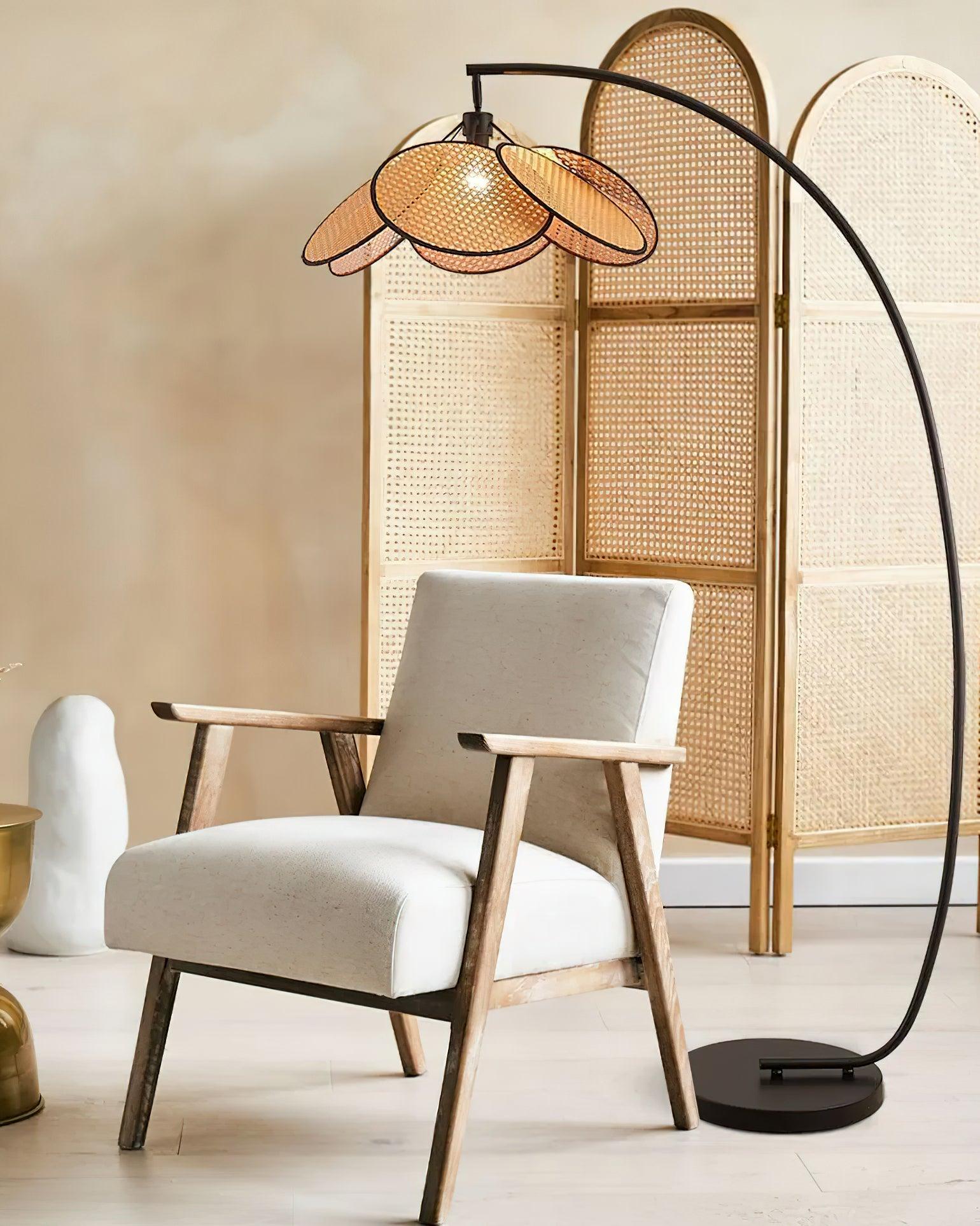 Screen_Cannage_Floor_Lamp_15