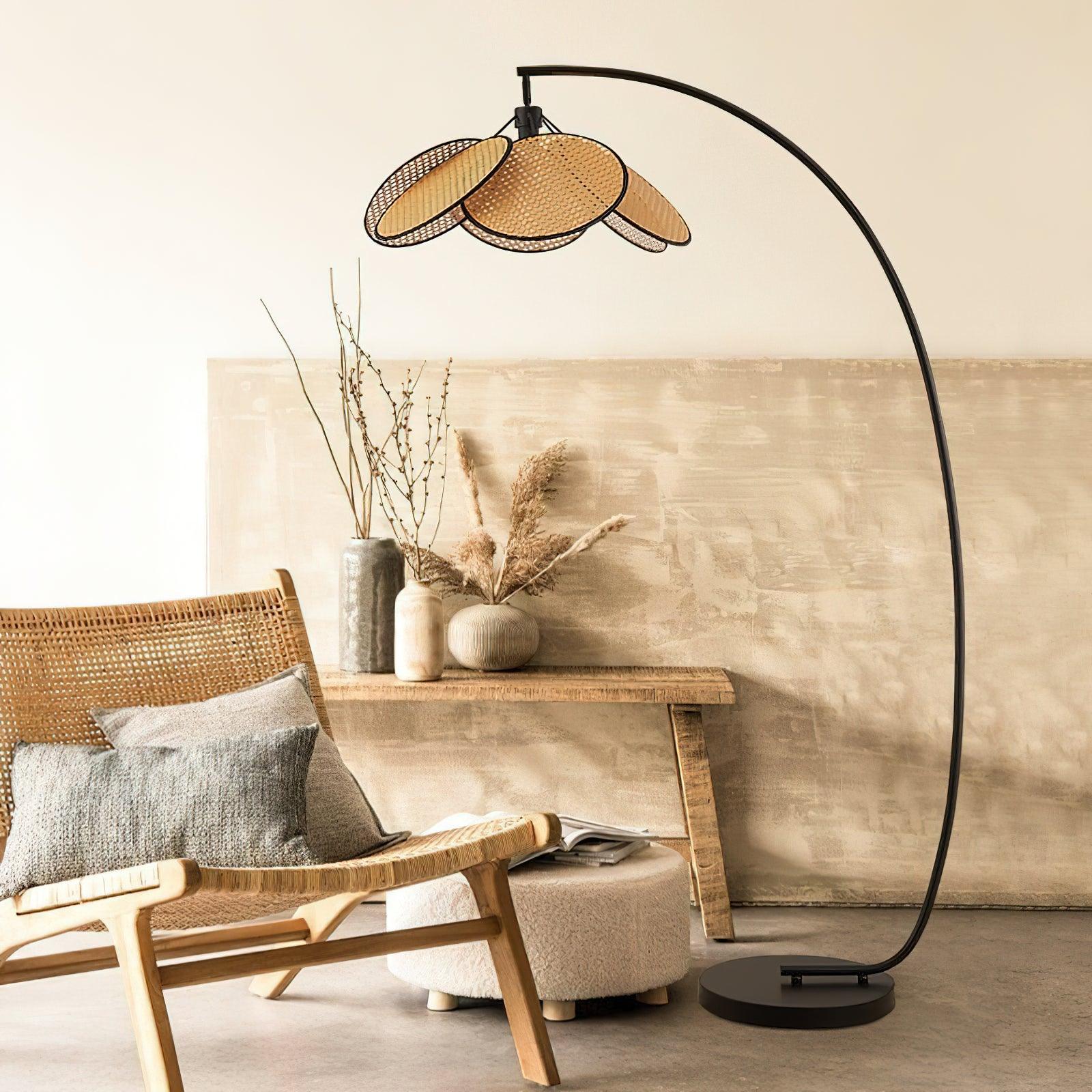 Screen_Cannage_Floor_Lamp_2