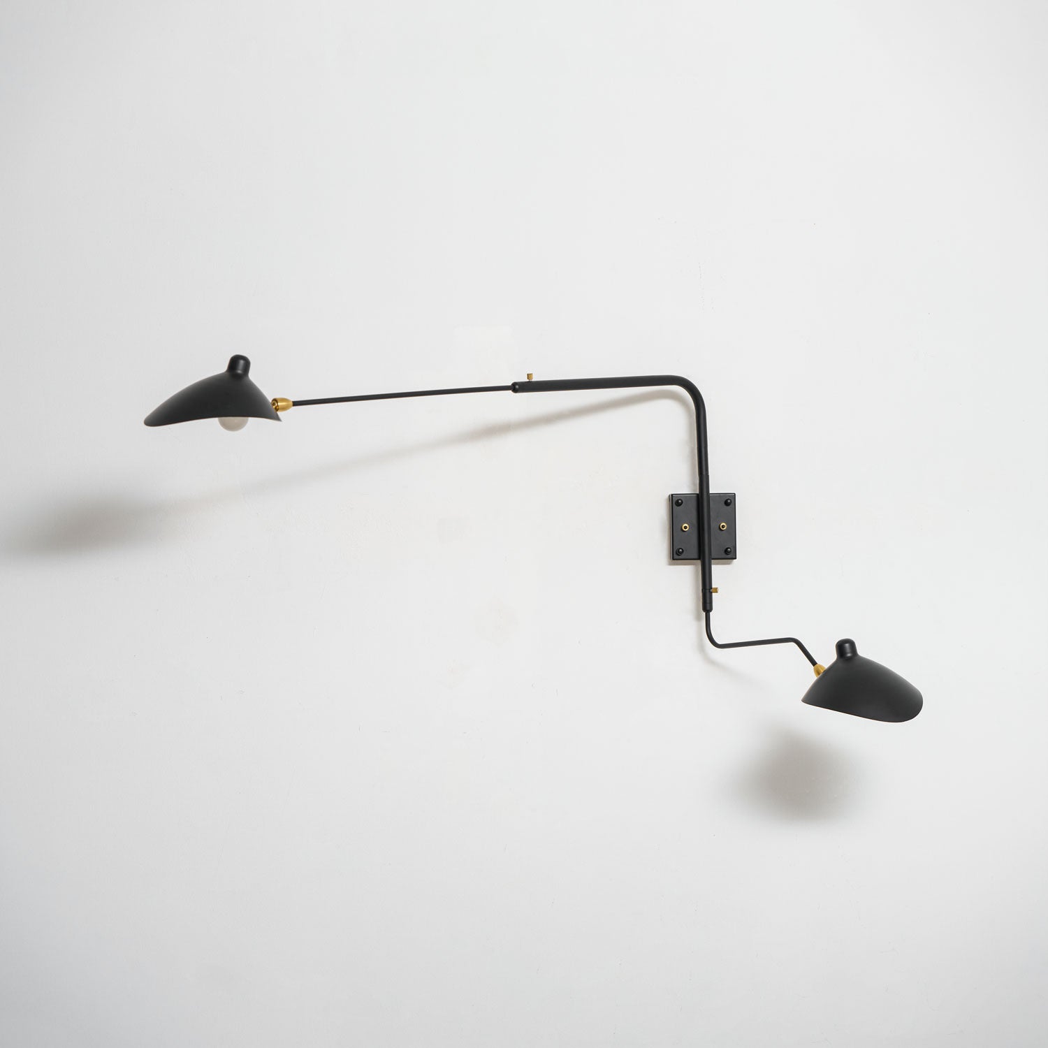 Serge-Mouille-Wall-Sconce-_13