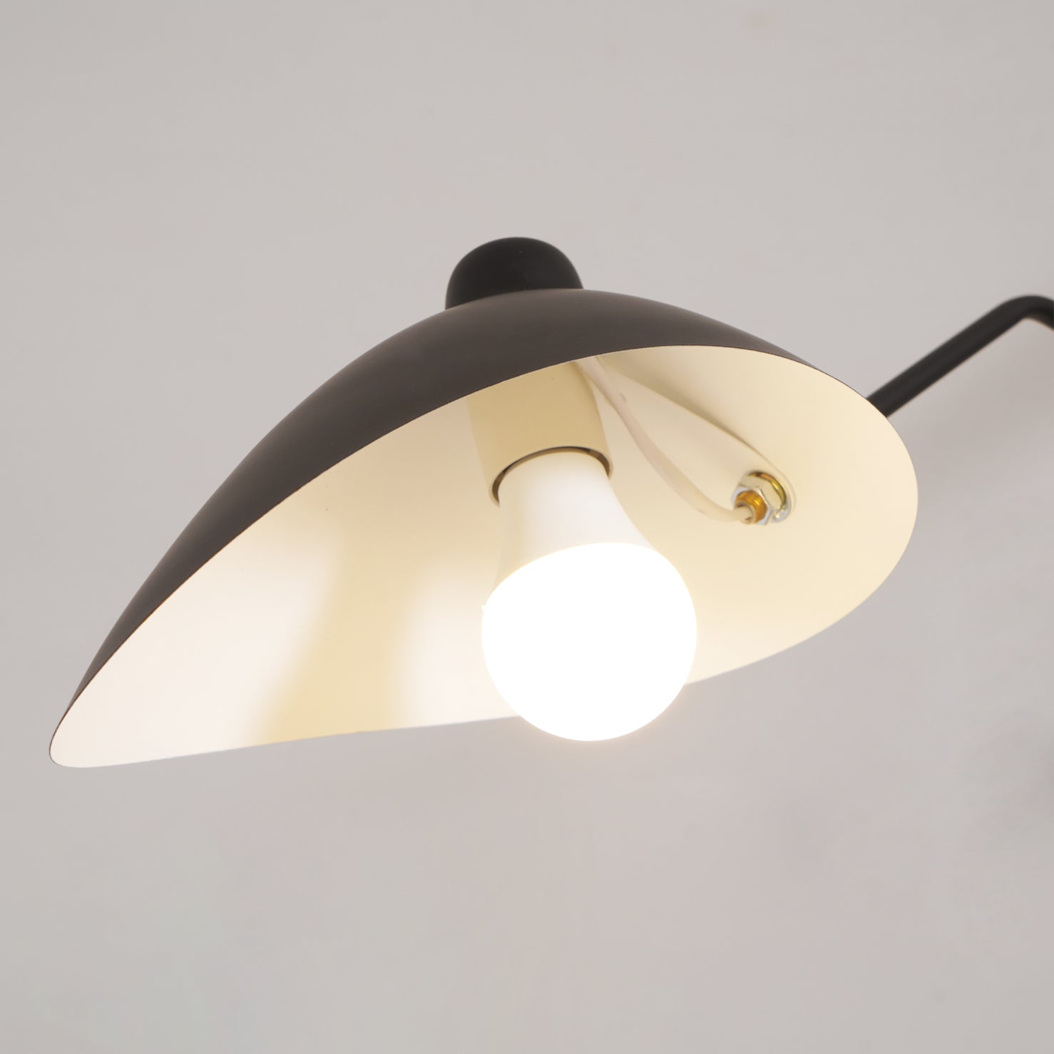 Serge_Mouille_Ceiling_Light_A_620_10