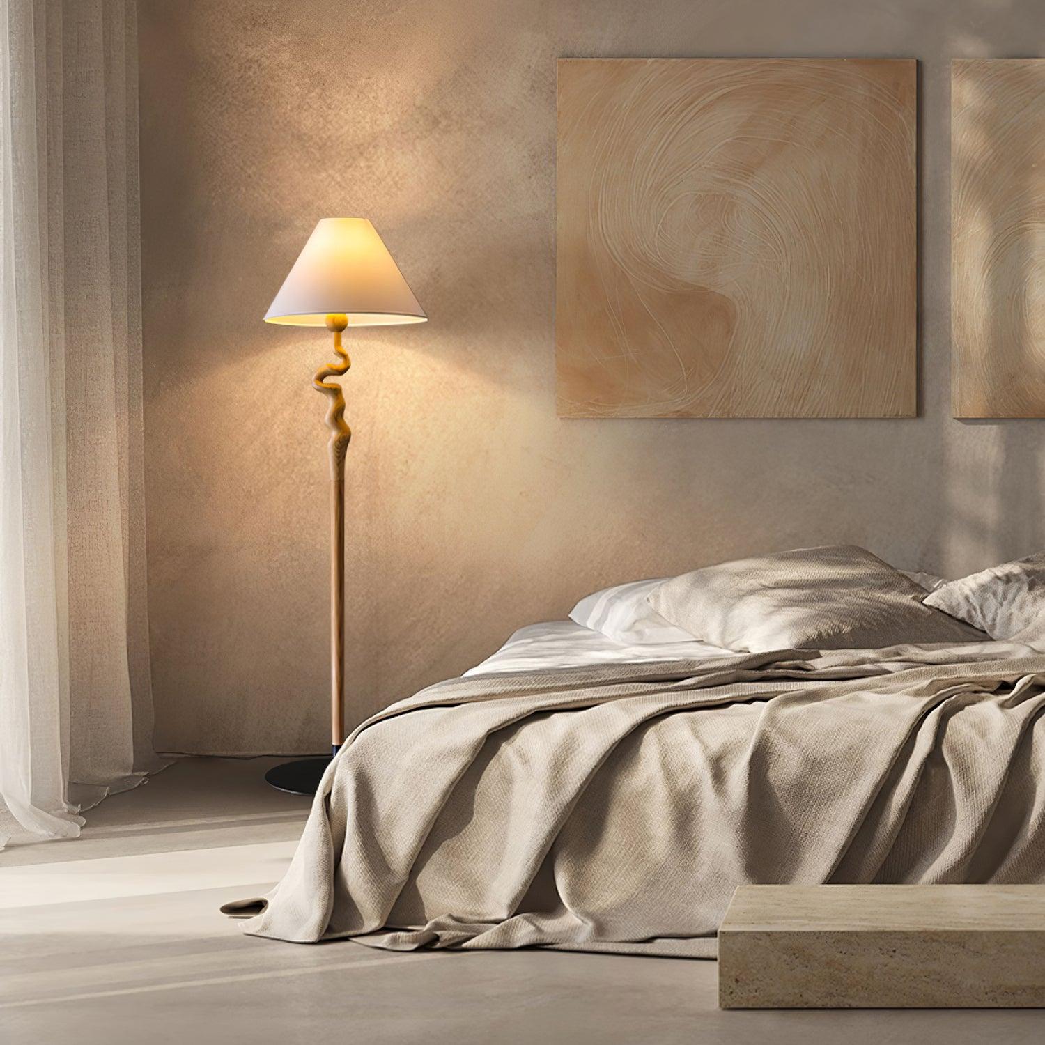 Serpentine_Twist_Floor_Lamp_11
