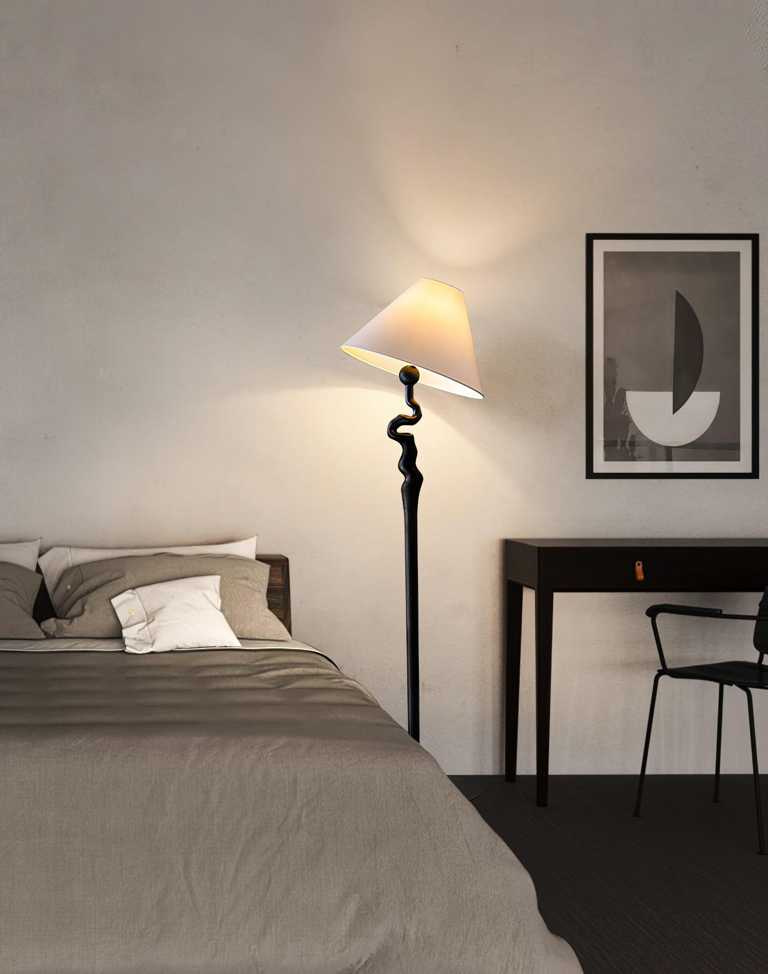 Serpentine_Twist_Floor_Lamp_3