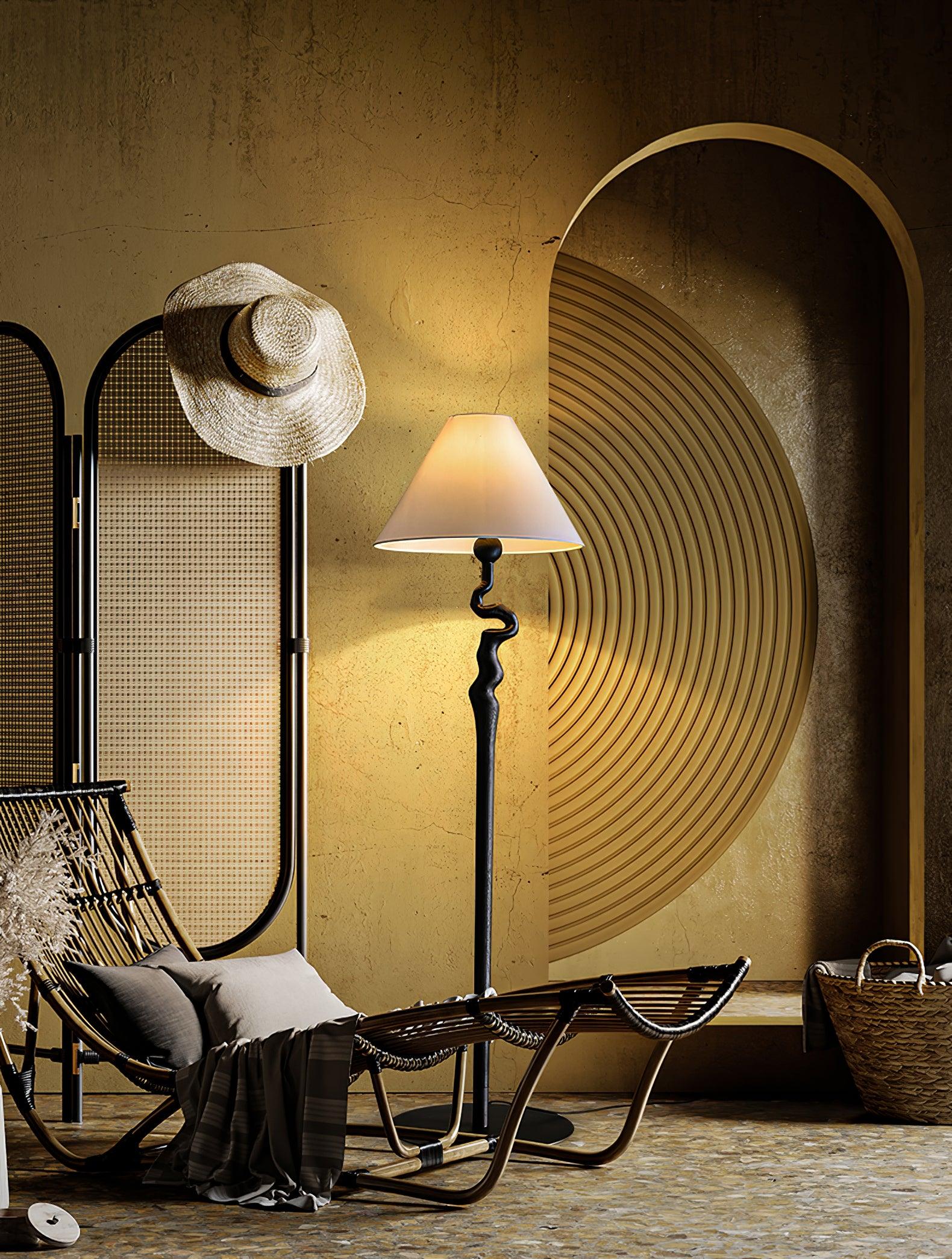 Serpentine_Twist_Floor_Lamp_5