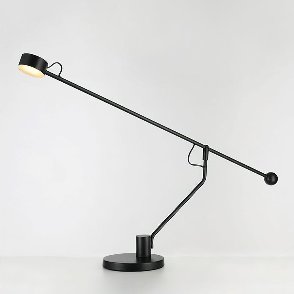 Shadow_Pole_Table_Lamp_1
