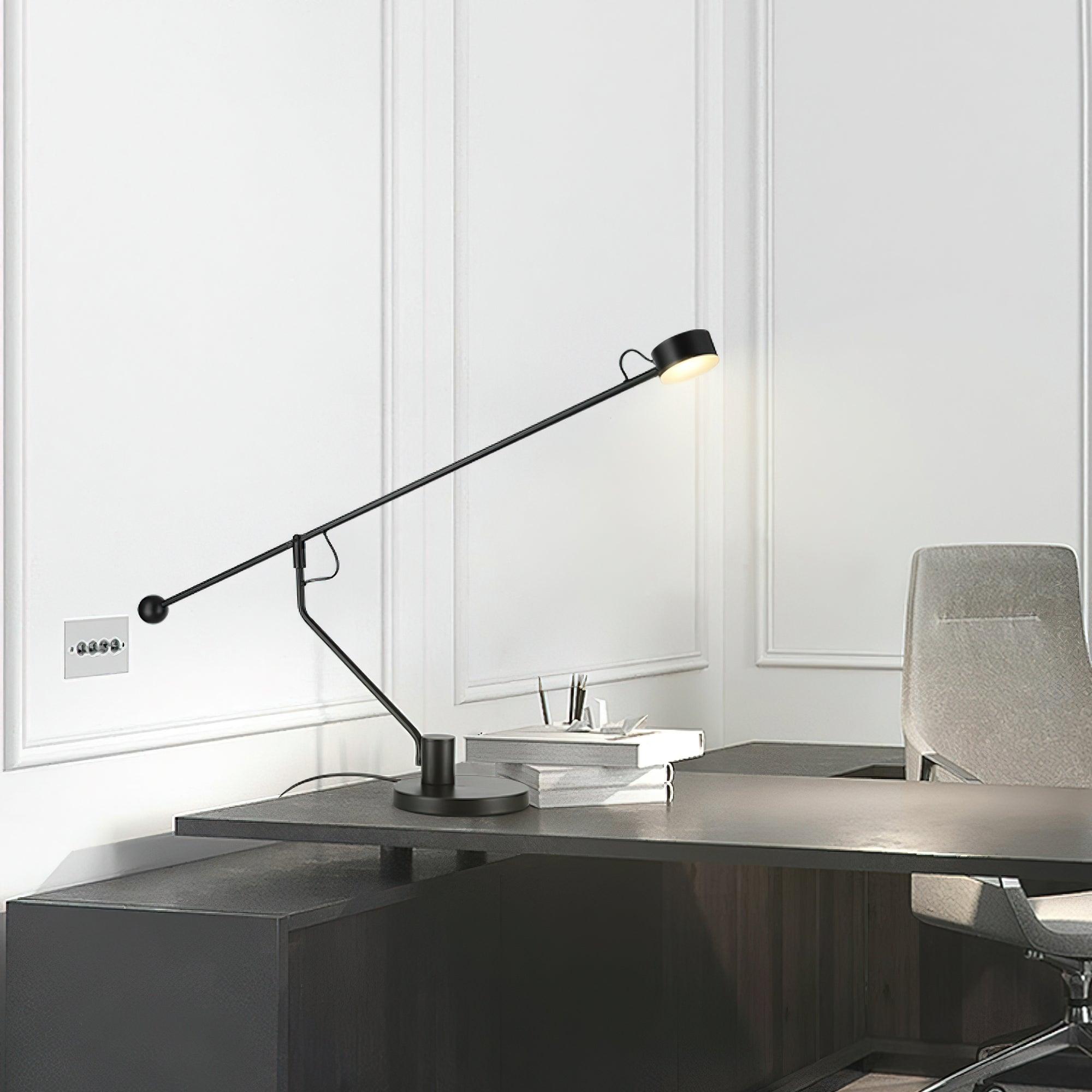 Shadow_Pole_Table_Lamp_4
