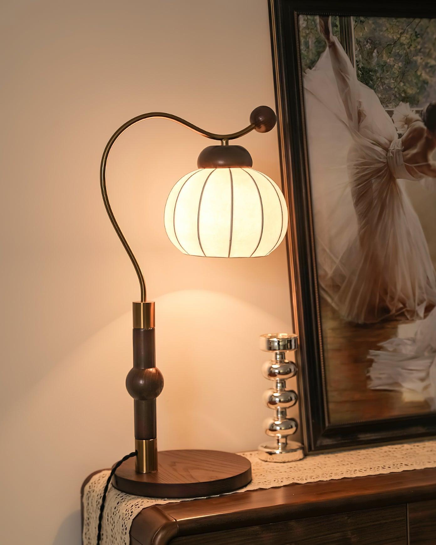 Silk_Globe_Table_Lamp_5